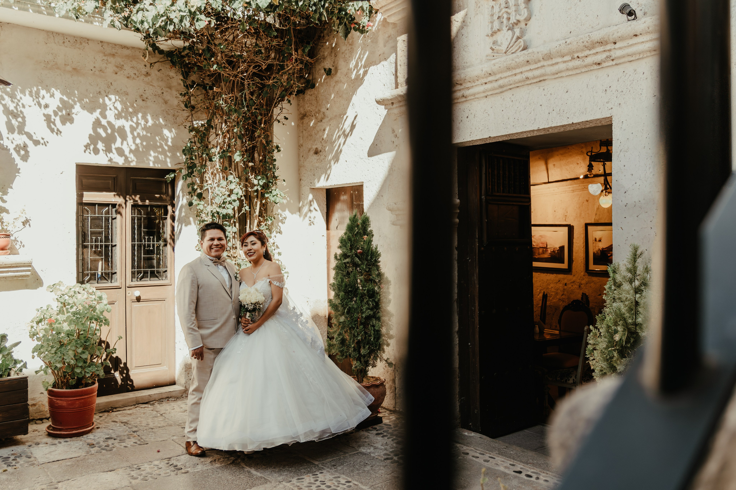 VANESSA + FRANKLIN BODA RELIGIOSA. Studio KVTA | Fotografía y Video de Bodas en Arequipa