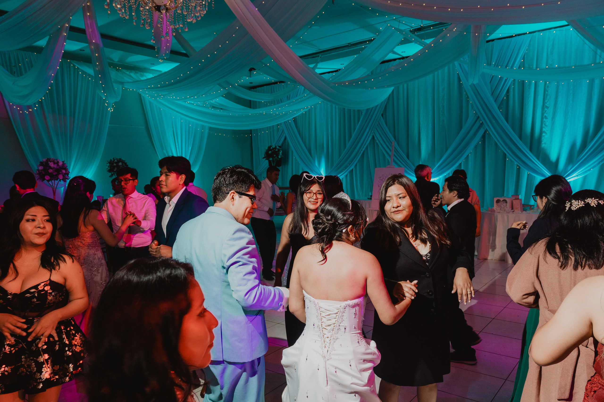 STEISY + EMMANUEL | BODA RELIGIOSA. Studio KVTA | Fotografía y Video de Bodas en Arequipa