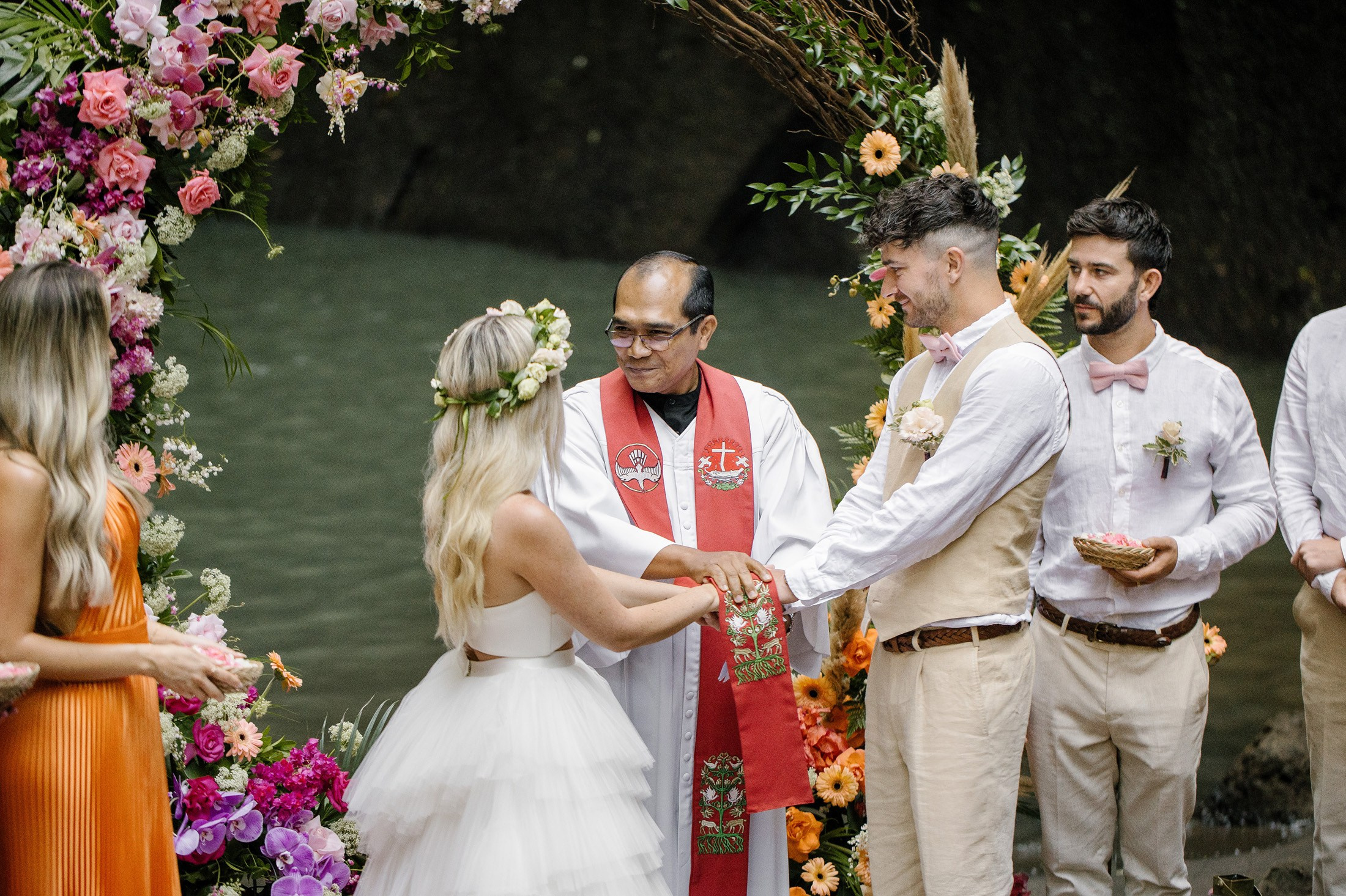 Bright trendy stylish wedding in the traditions of 2024. Get.it.feel — Aesthetic Photography and Videography