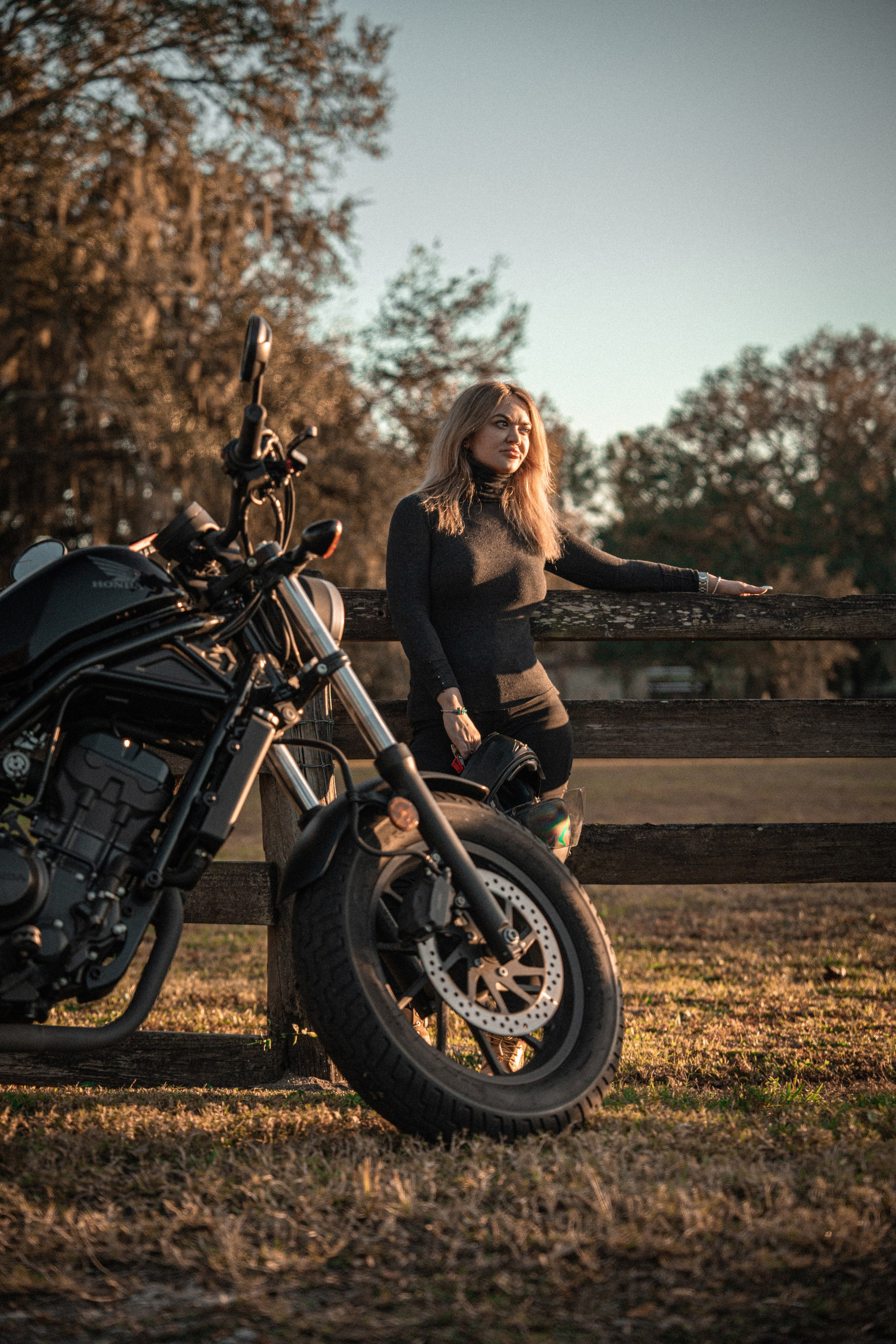 Anna on a Bike. Welcome to my video and photo world!