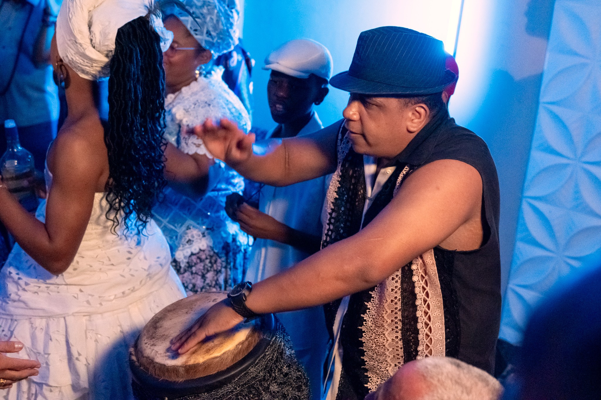 7 Encruzilhadas & Rosa Negra. Aladá Produções