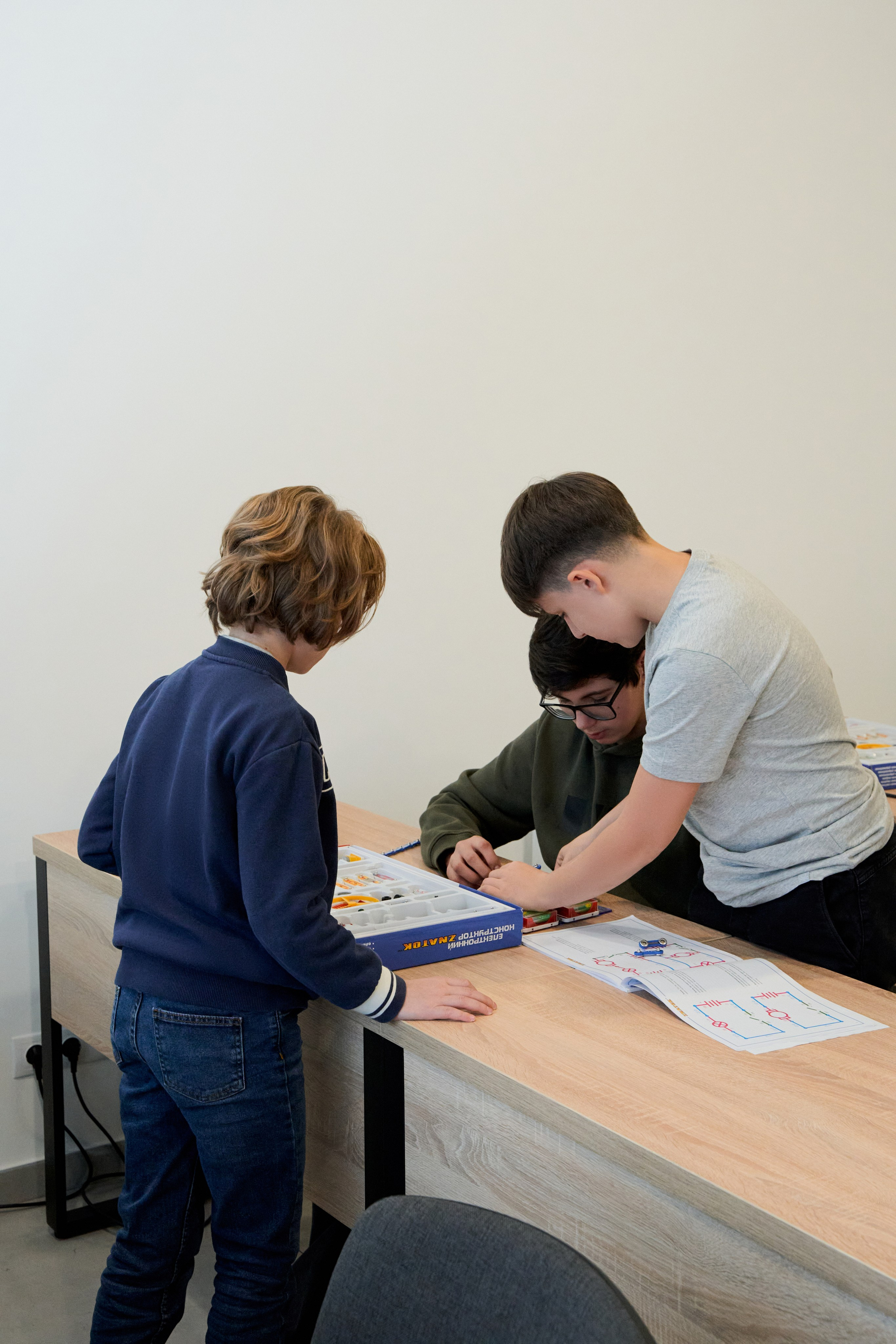 Minivolt. Привет