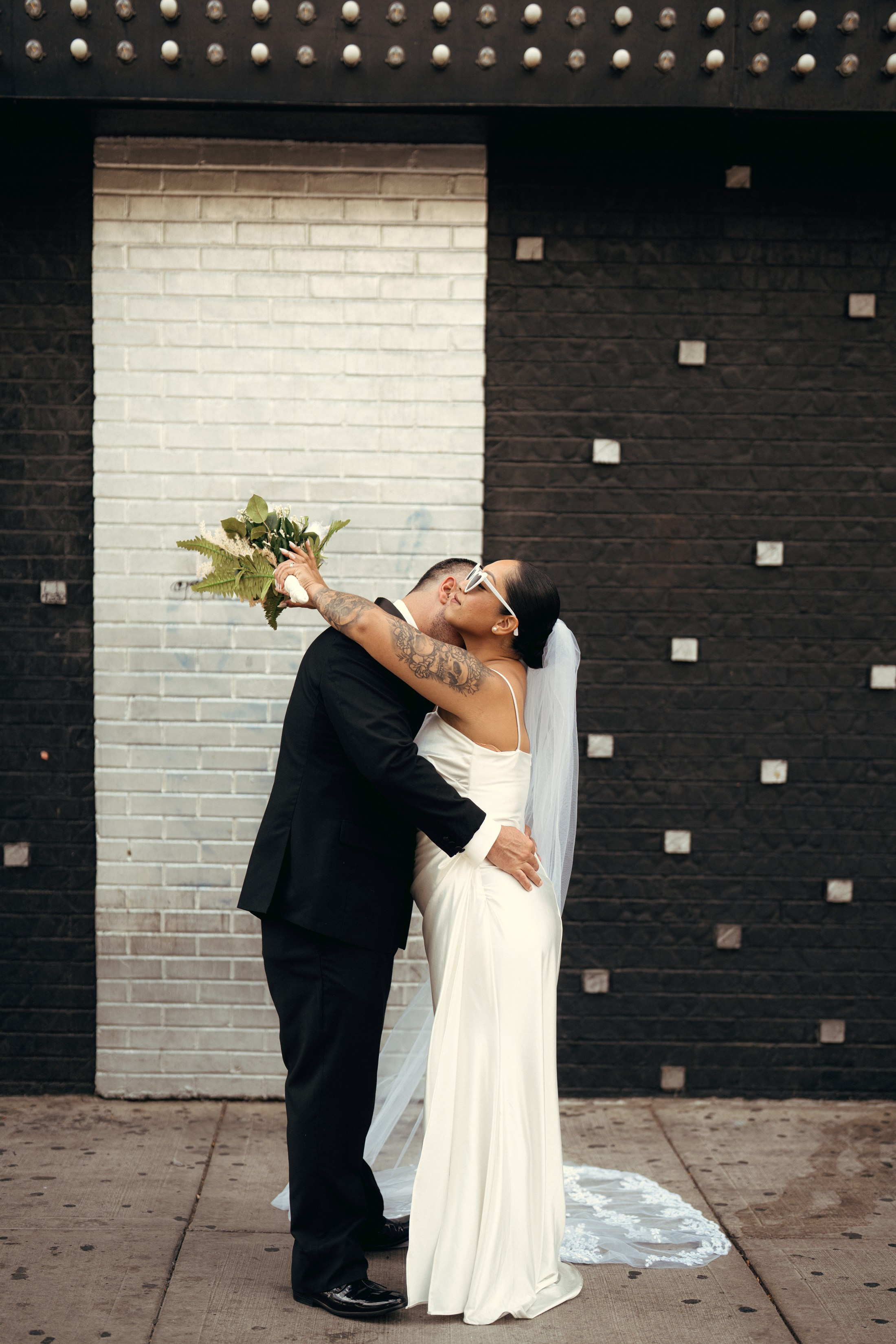 Noelani&Alex. Wedding & elopement photographer Viktoriya Kravtsov. Las Vegas
