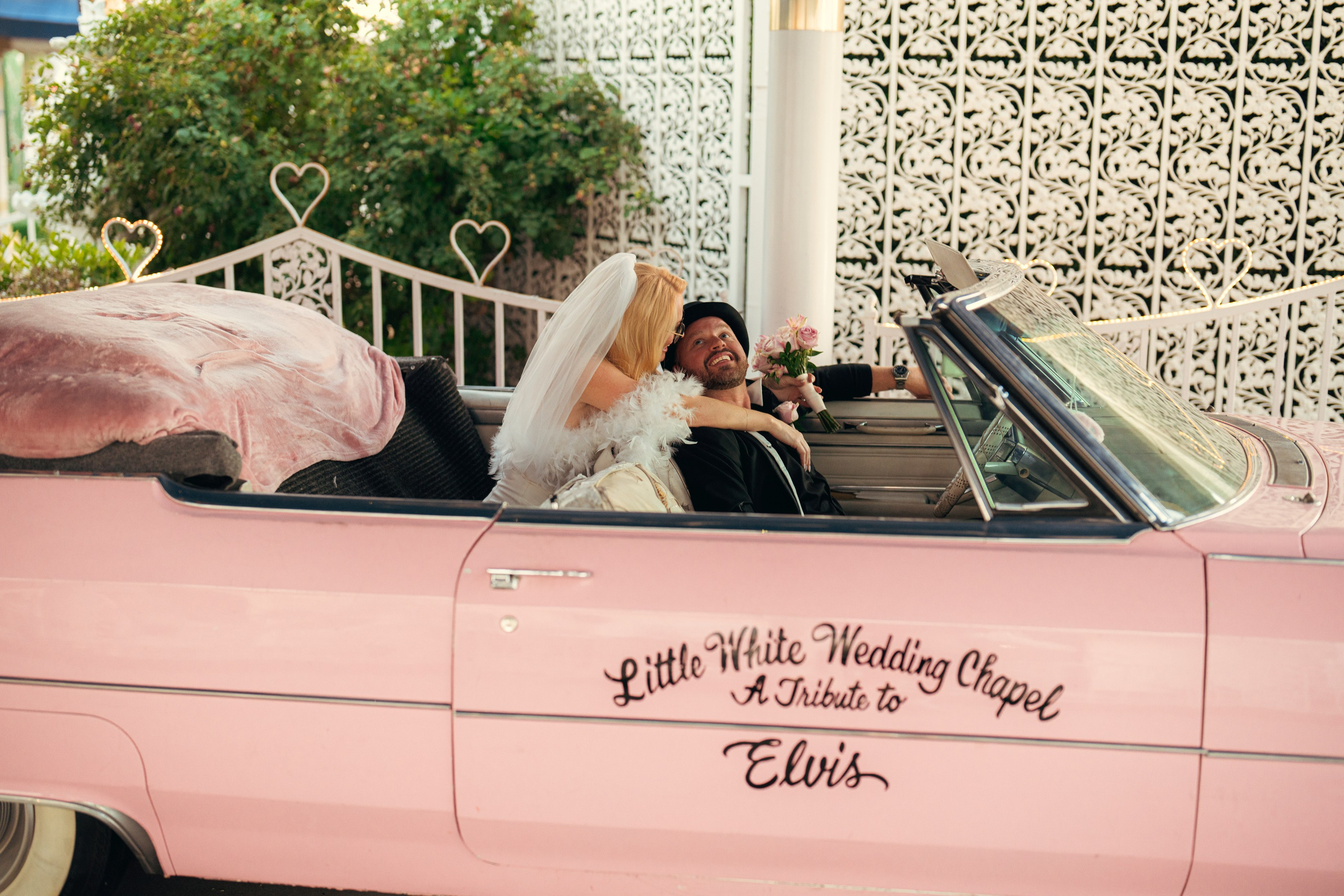 Carlee&Aaron. Wedding & elopement photographer Viktoriya Kravtsov. Las Vegas