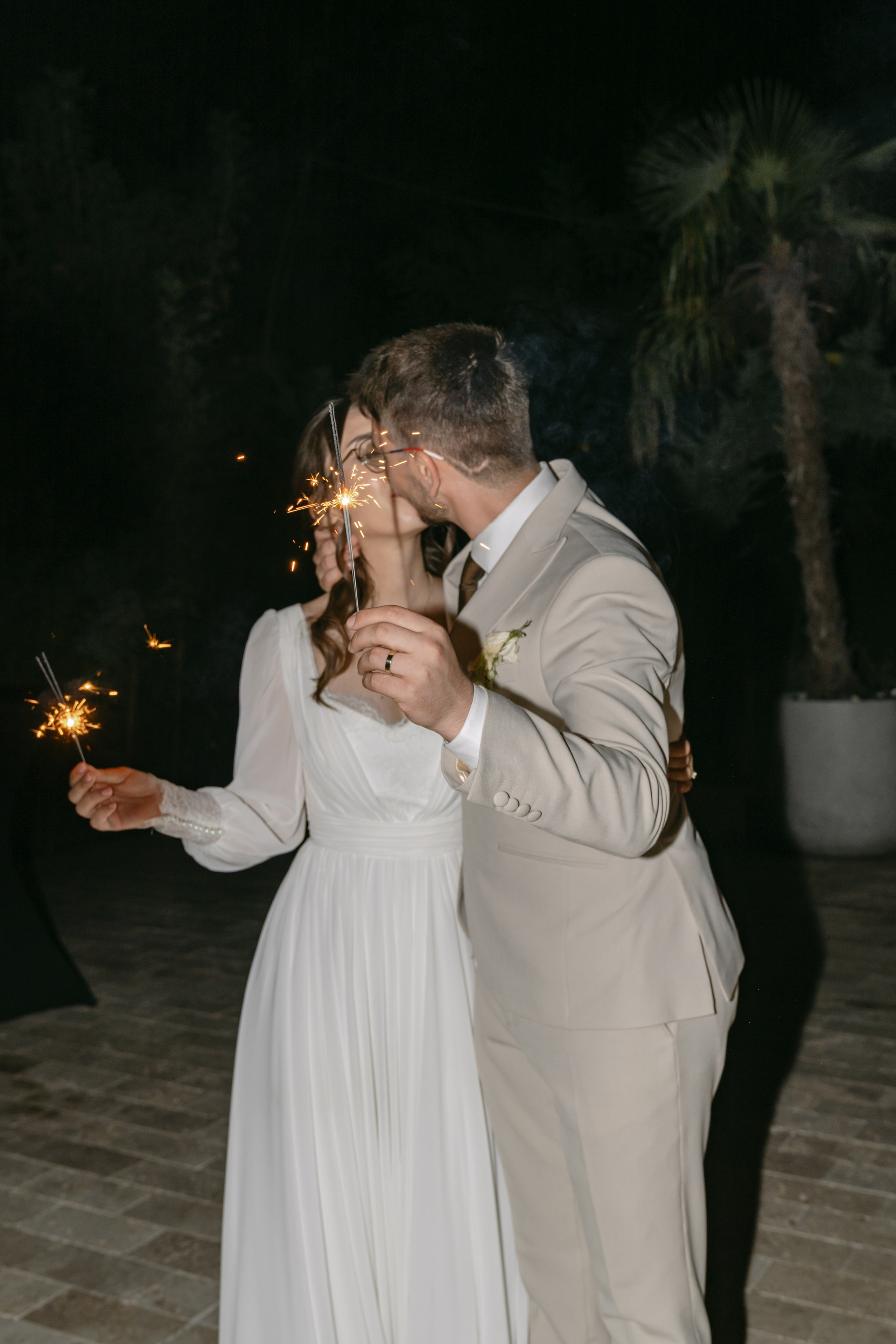 Analisa | Constantin. Gabrielacojocariu.com