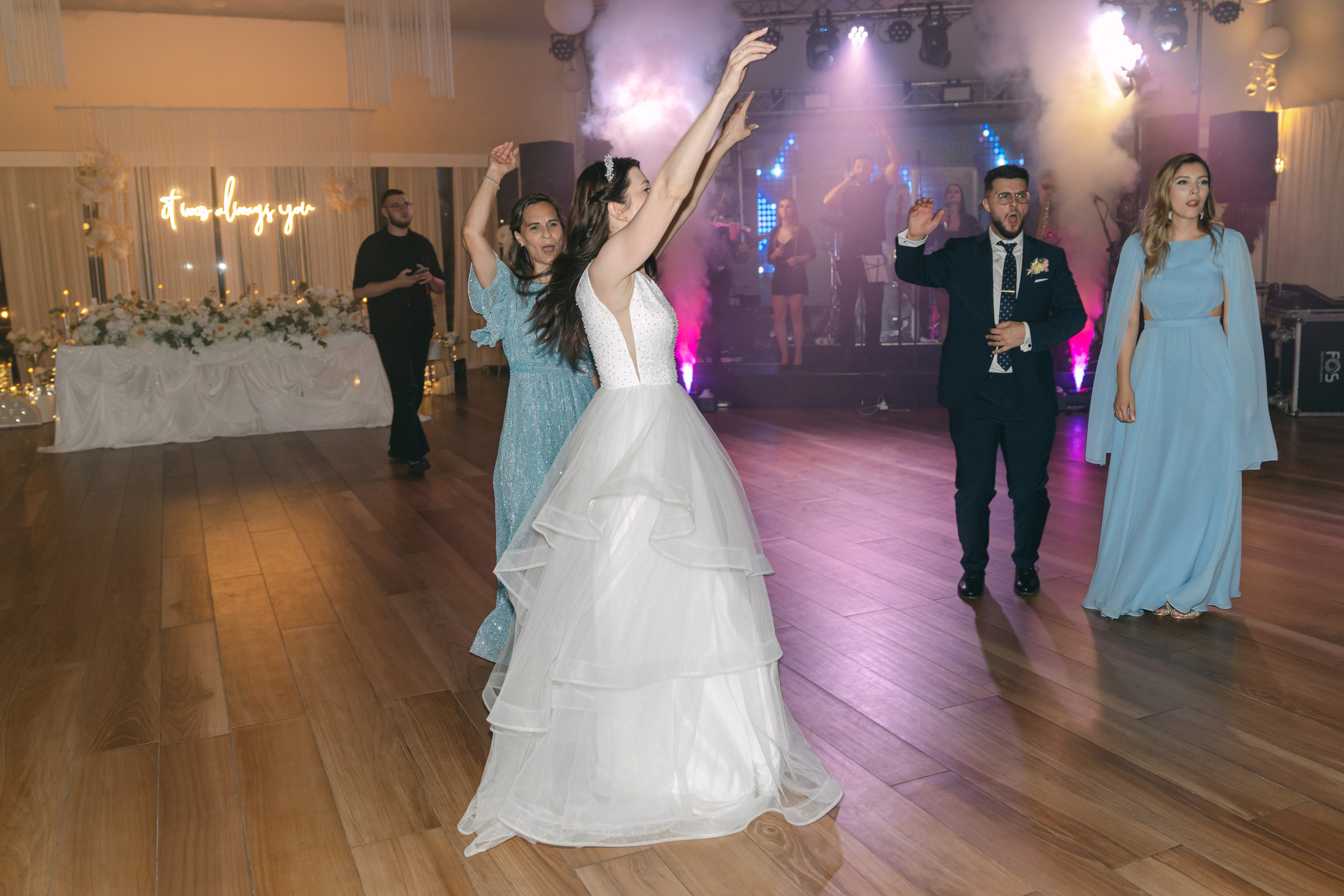 Gabriela & Dragos. Gabrielacojocariu.com