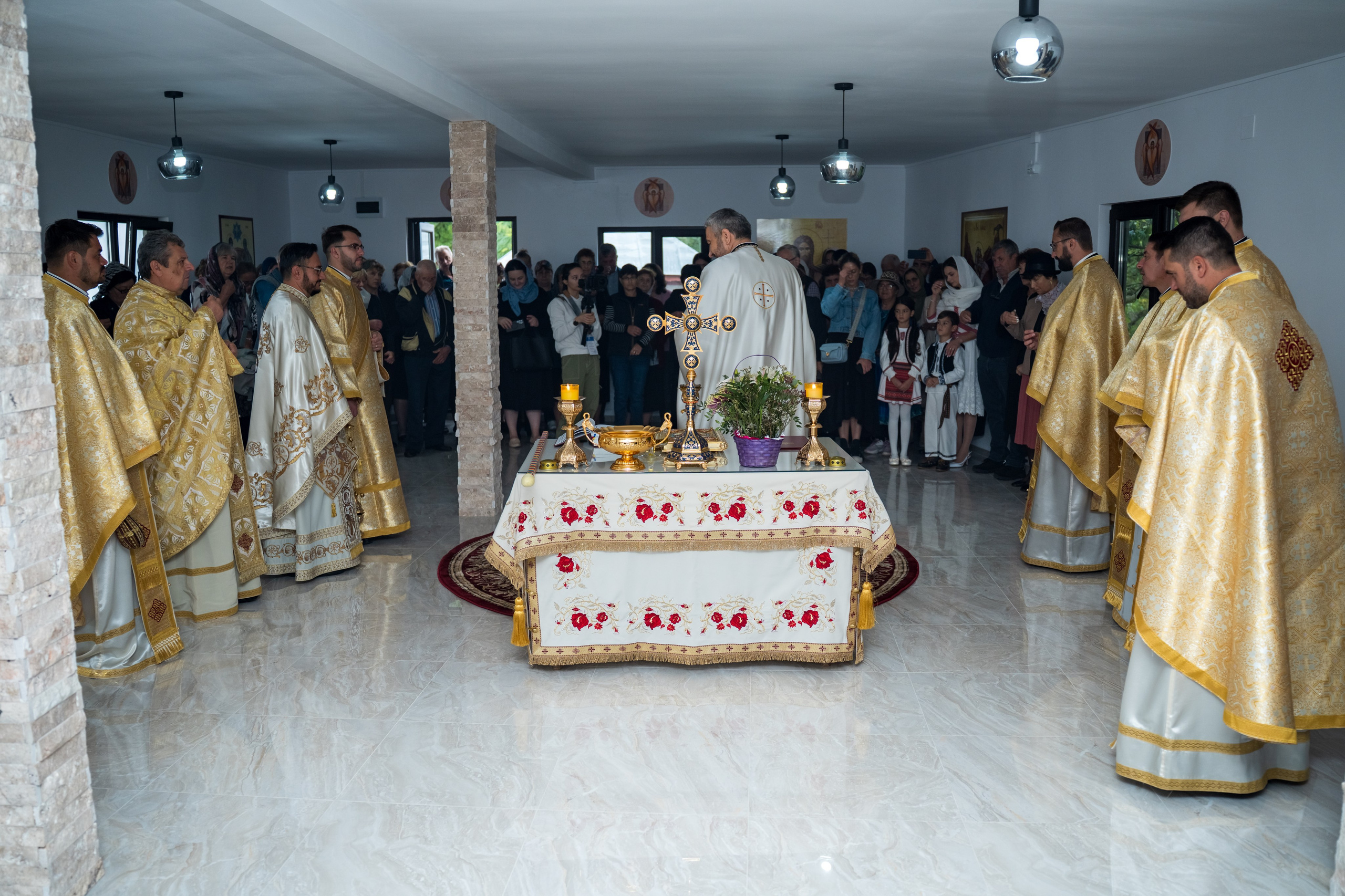 Sfințire Parohia Prăjani
