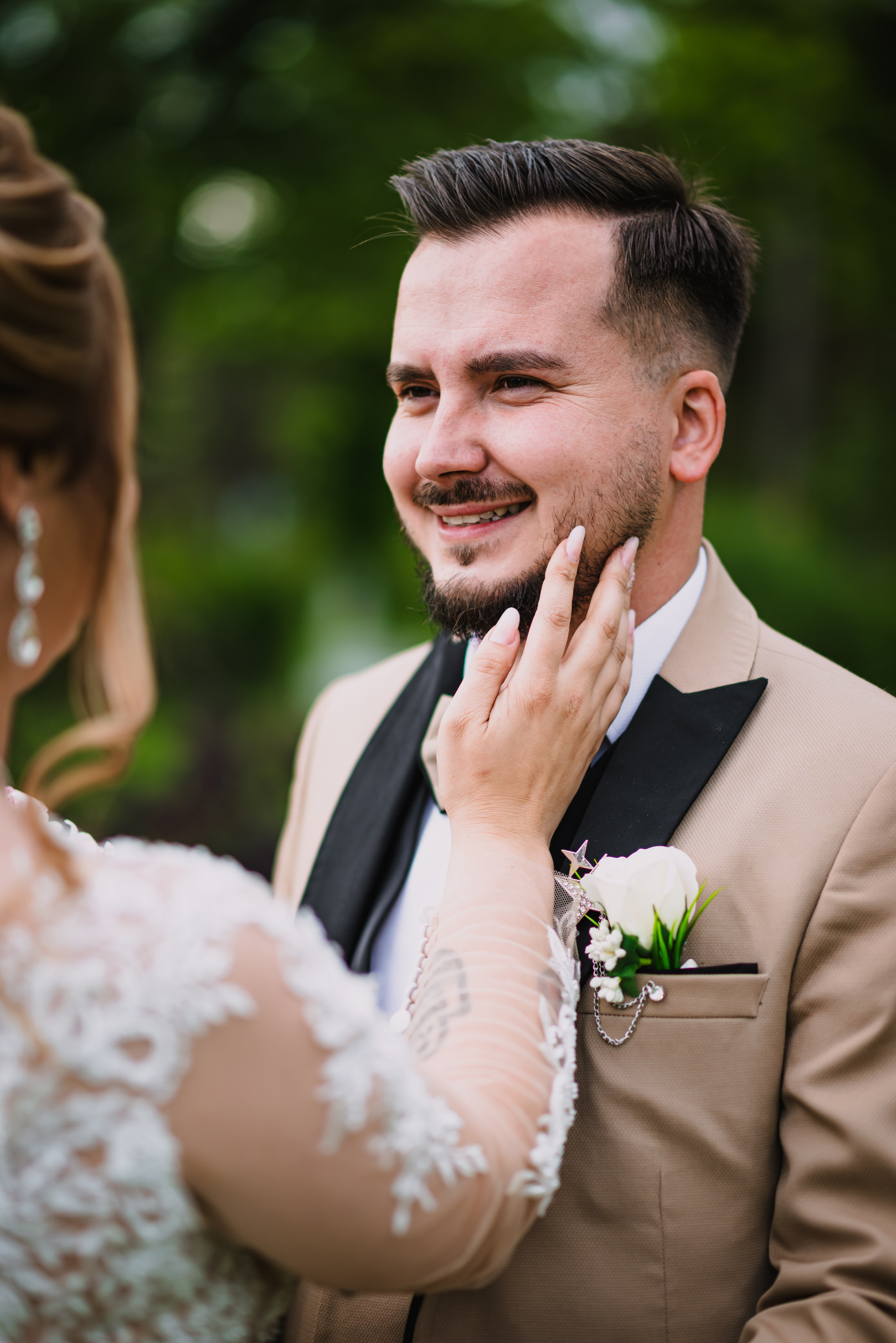 Fotografia de nuntă. Andrei Voicu Fotograf. Povești nescrise, surprinse atent