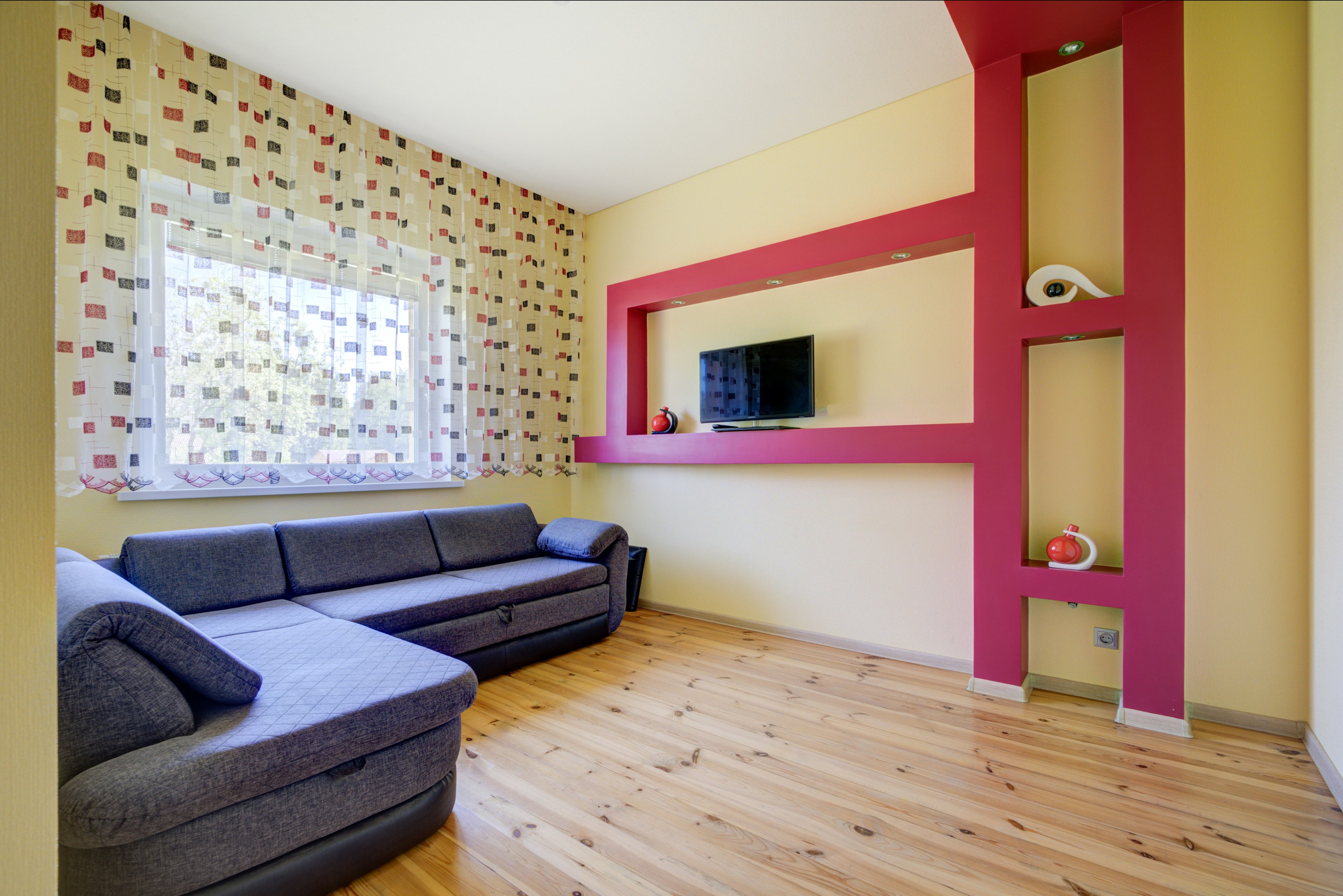 Žudiškių k. Ežero g. 70, Rešes sen. Elina Sapiega fotografė Vilniuje