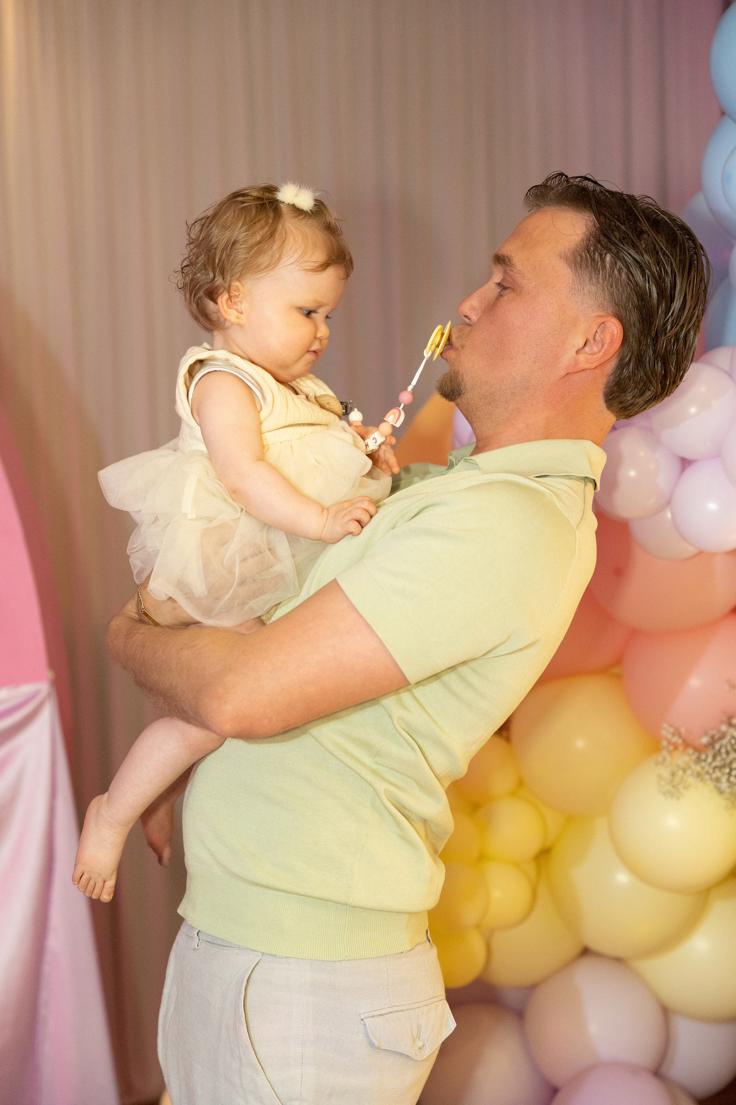 1 st Birthday. Portrait and Family Photographer in Netherlands