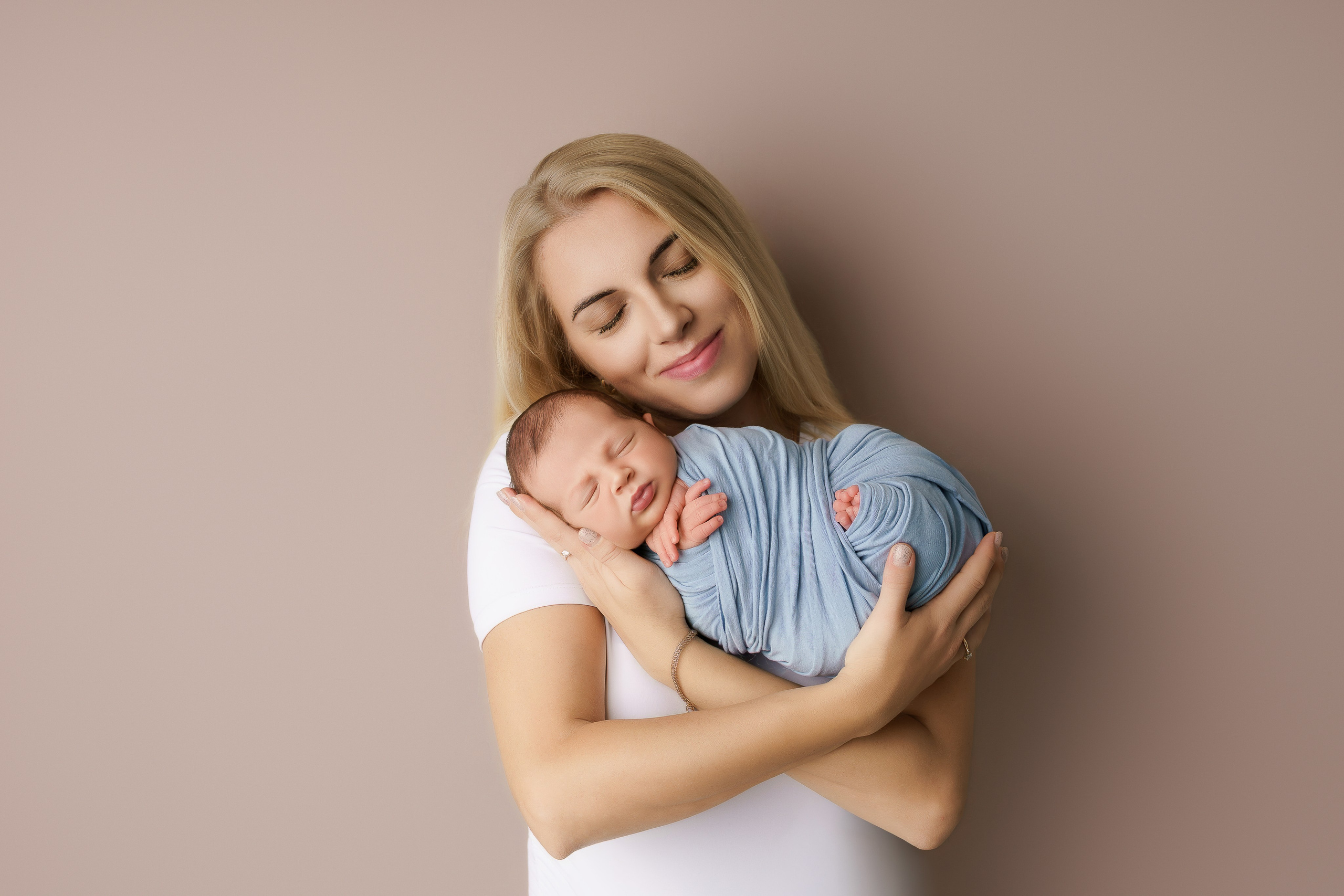 Esu Aleksandra naujagimių ir kudikių fotografė iš Vilniaus