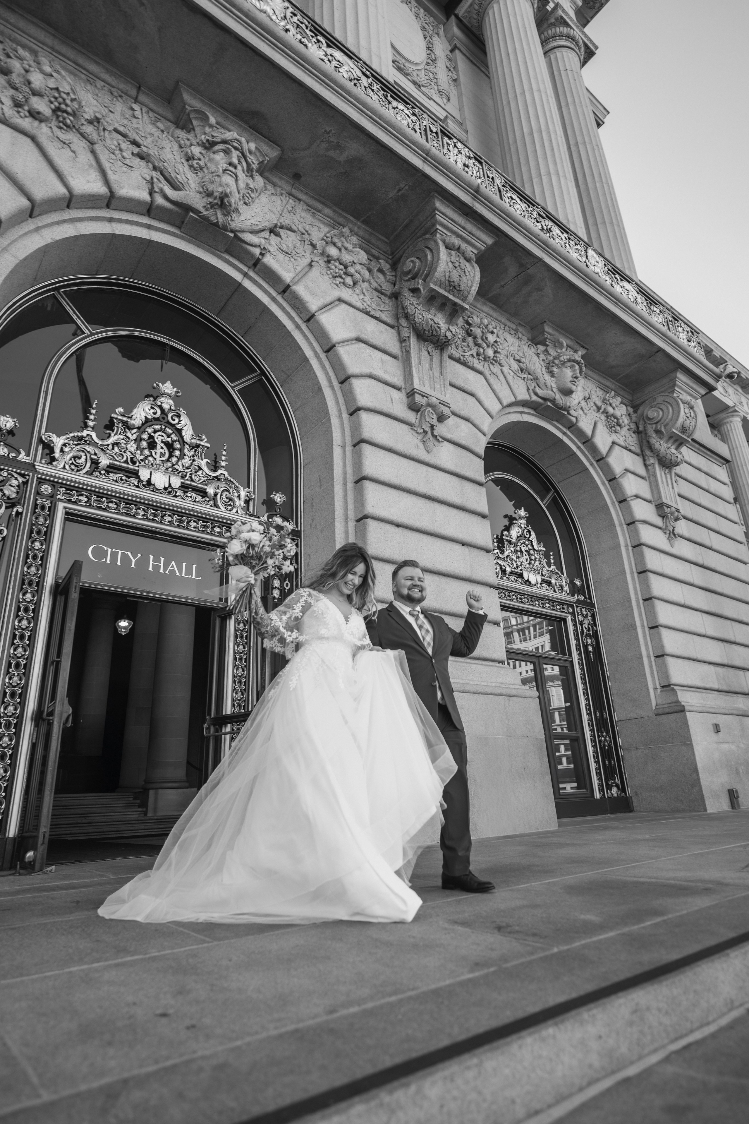 SF City Hall 🤍. Wedding & Elopement Photographers in California