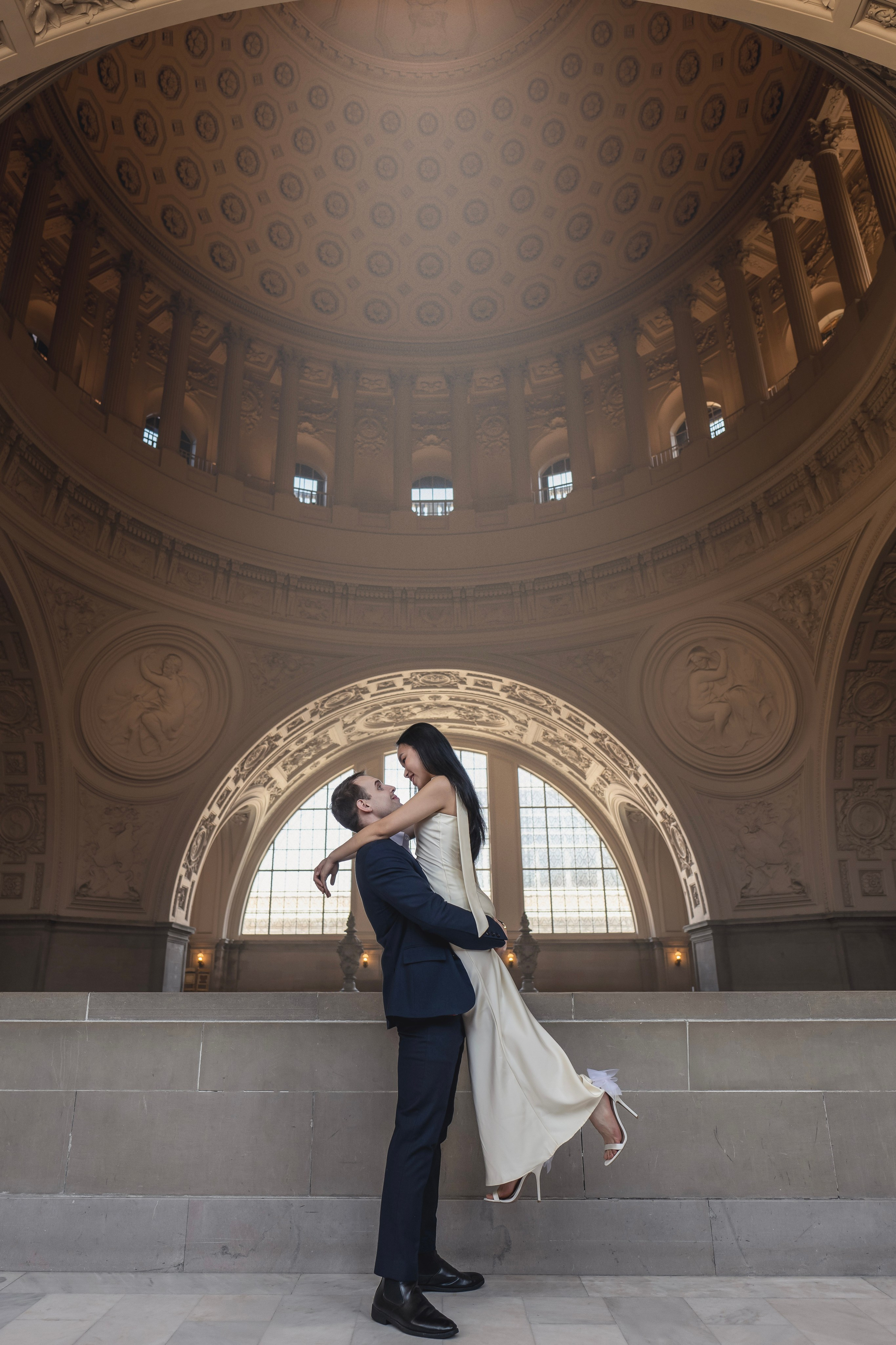 SF City Hall 🤍. Wedding & Elopement Photographers in California
