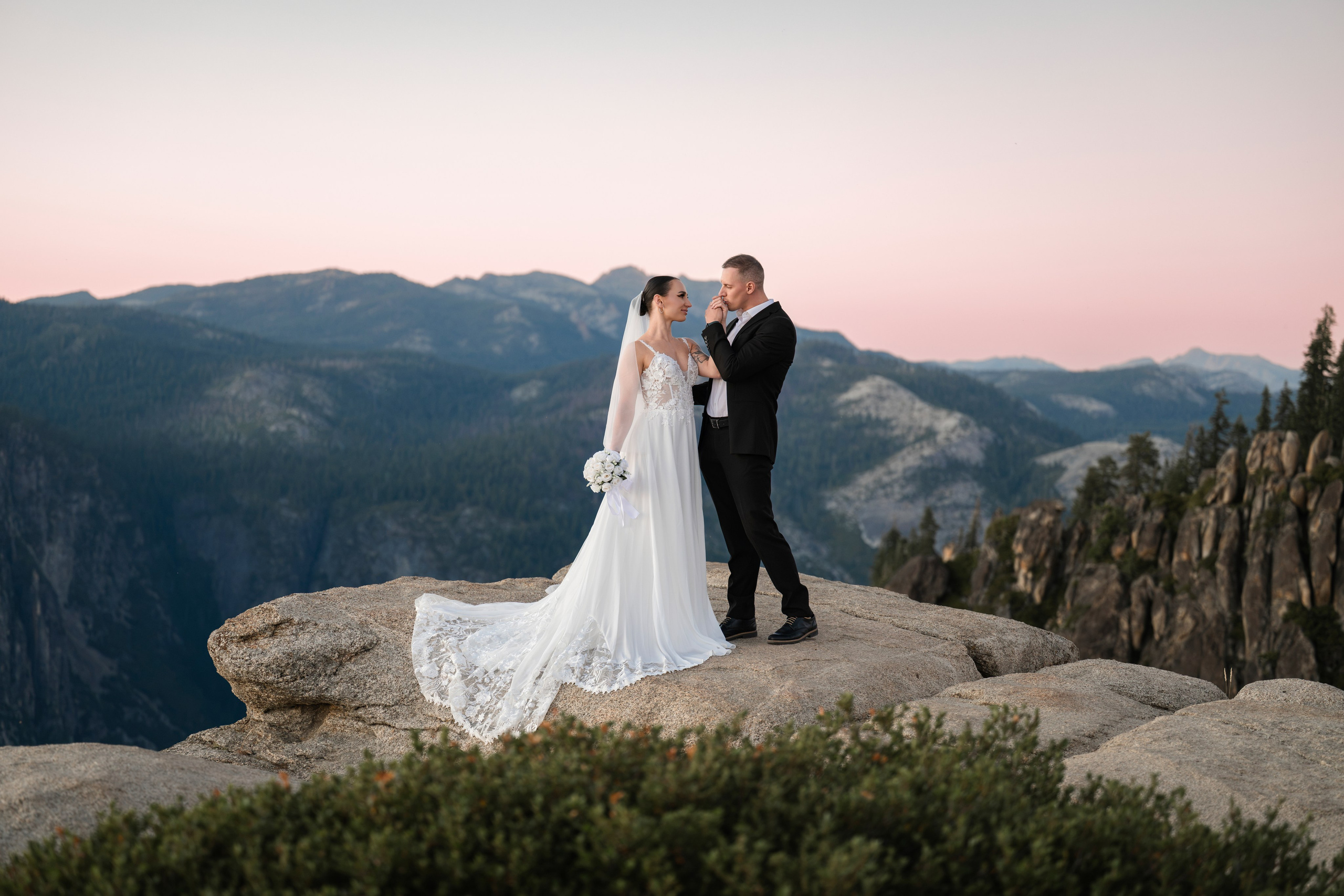Yosemite Elopement. Wedding & Elopement Photographers in California