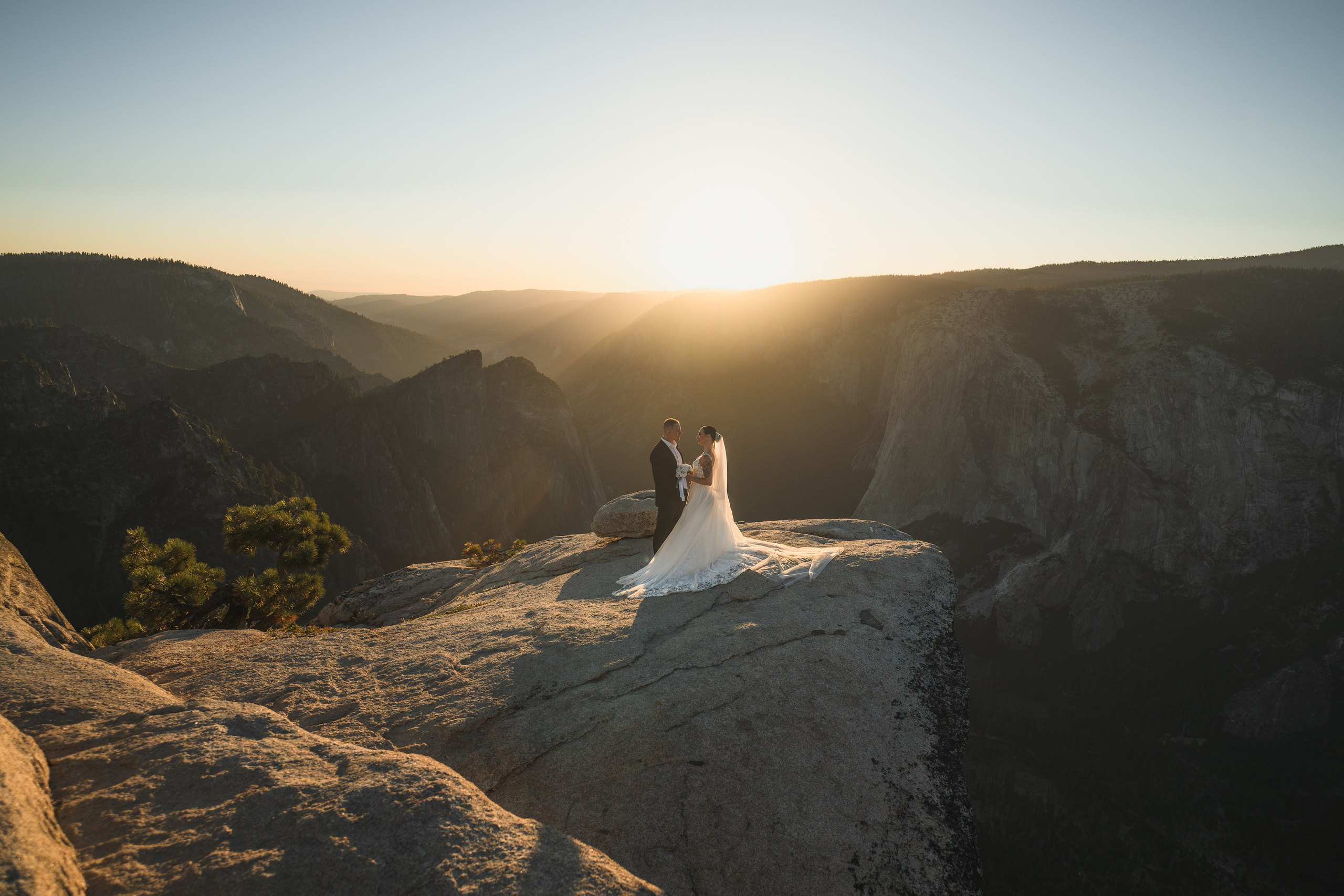 Yosemite Elopement. Wedding & Elopement Photographers in California