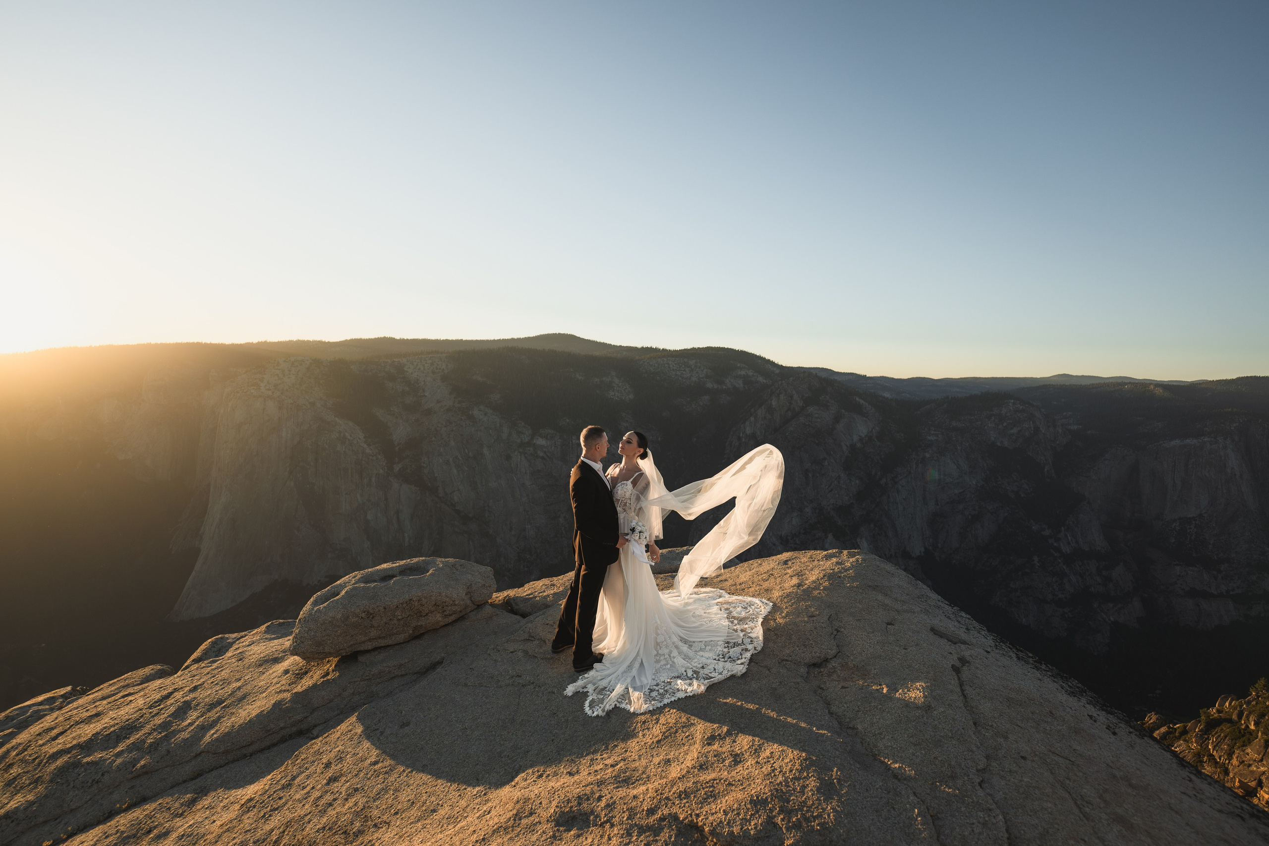 Yosemite Elopement. Wedding & Elopement Photographers in California