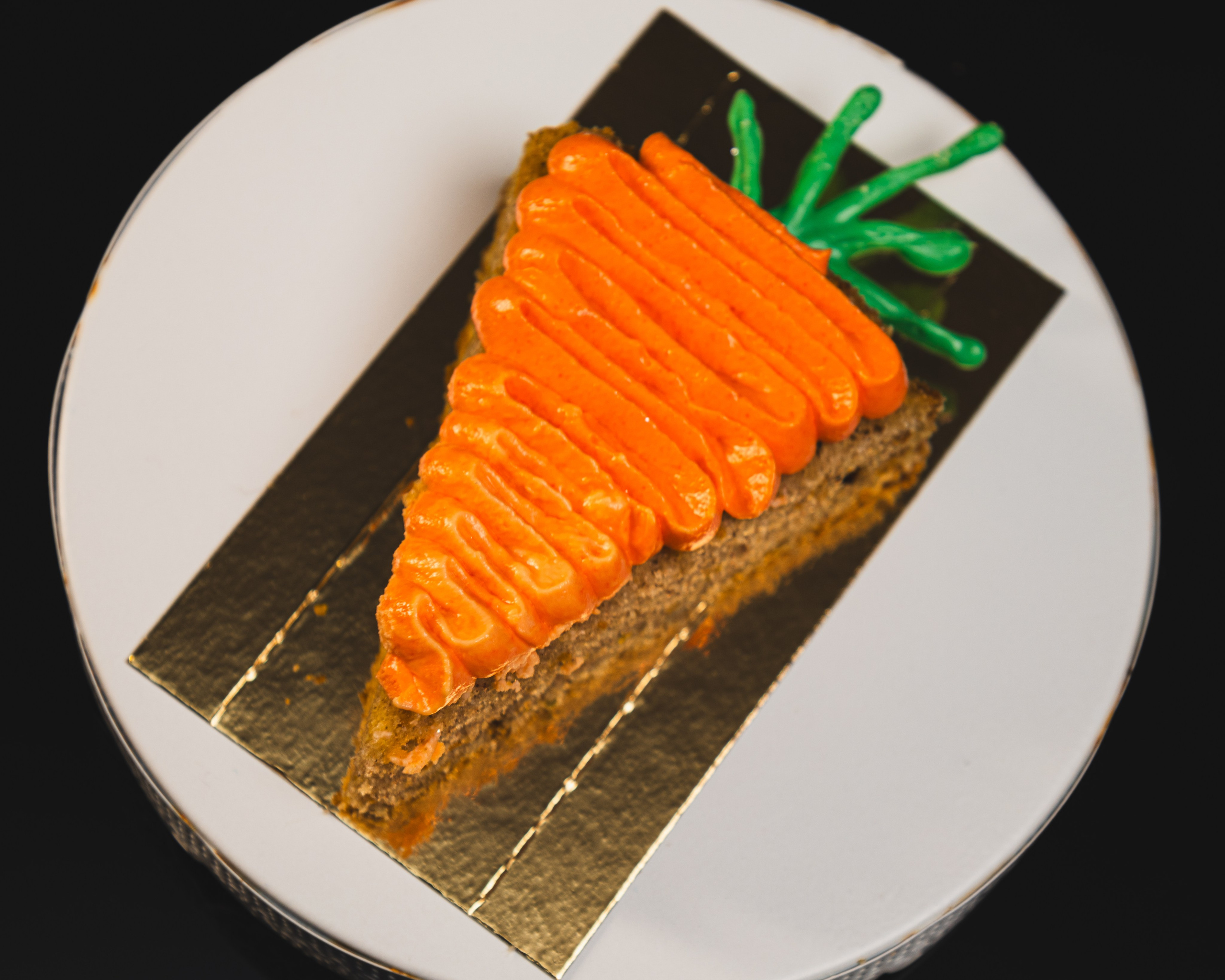 Torturi și alte dulciuri. Fotograf. Lucrez cu oameni, produse și spații. Portret și fotografie creativă. Bacău, România. Lidia Savinoiu