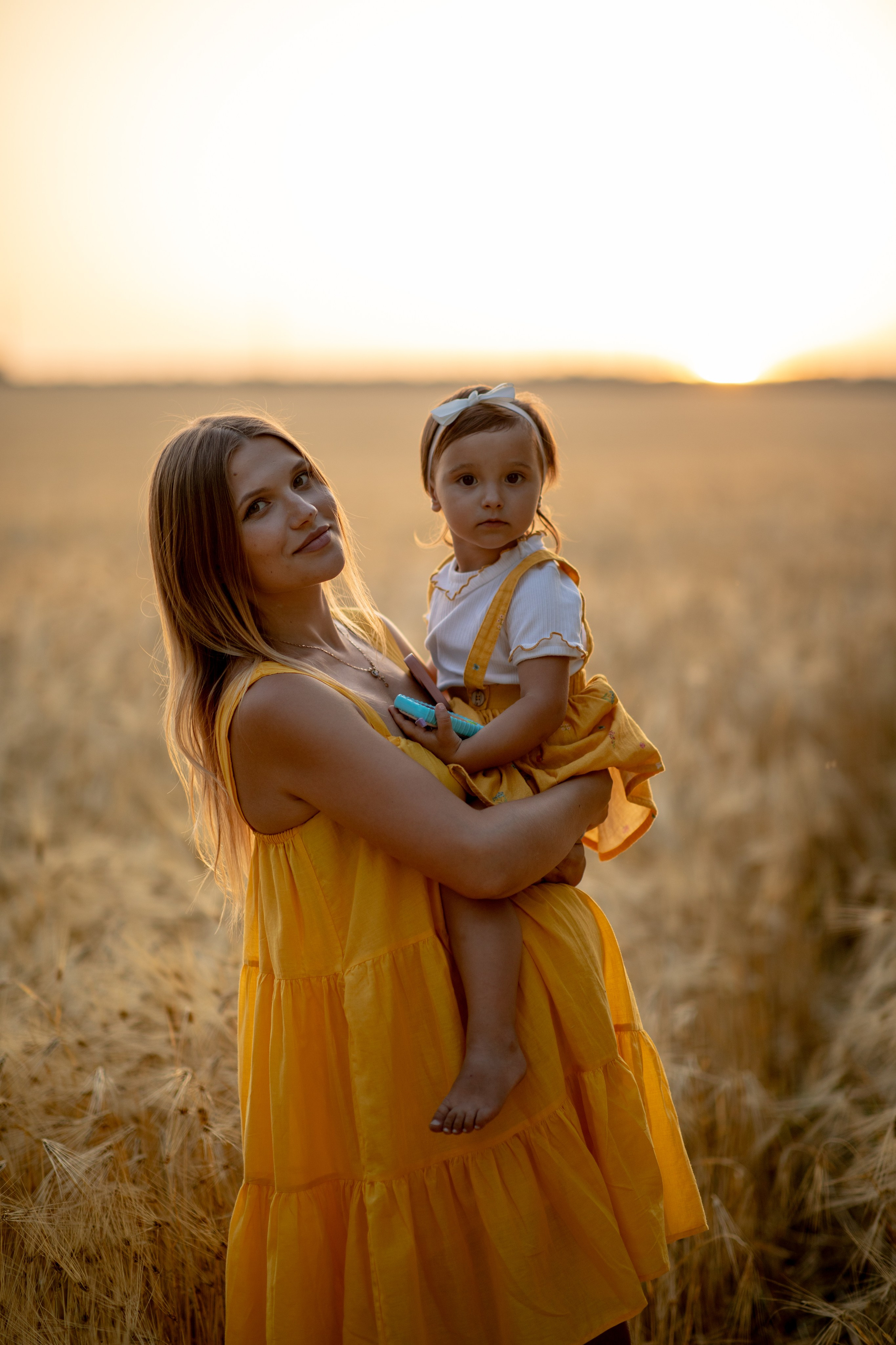 Family photo Maria si Elenica. N.D.photograph - fotograf de familie și portrete în Republica Moldova