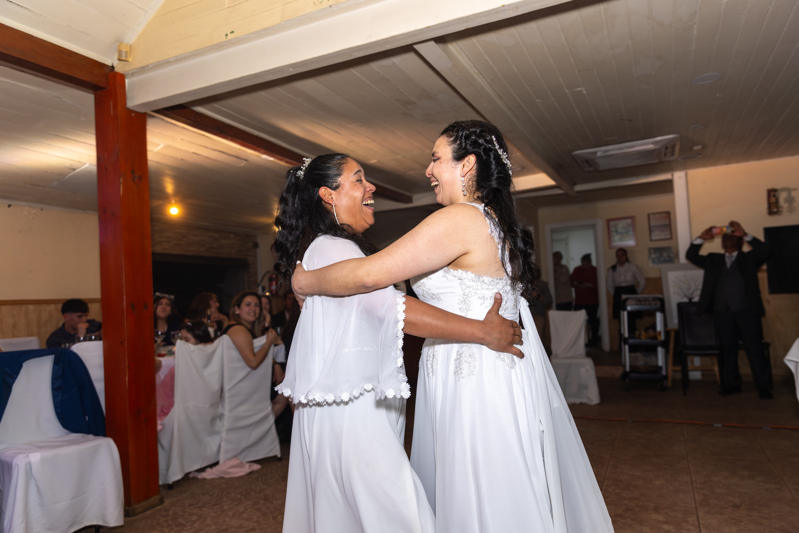 Boda de Caro y Cony. Dinka & Emilio - El arte de preservar lo que no se repite