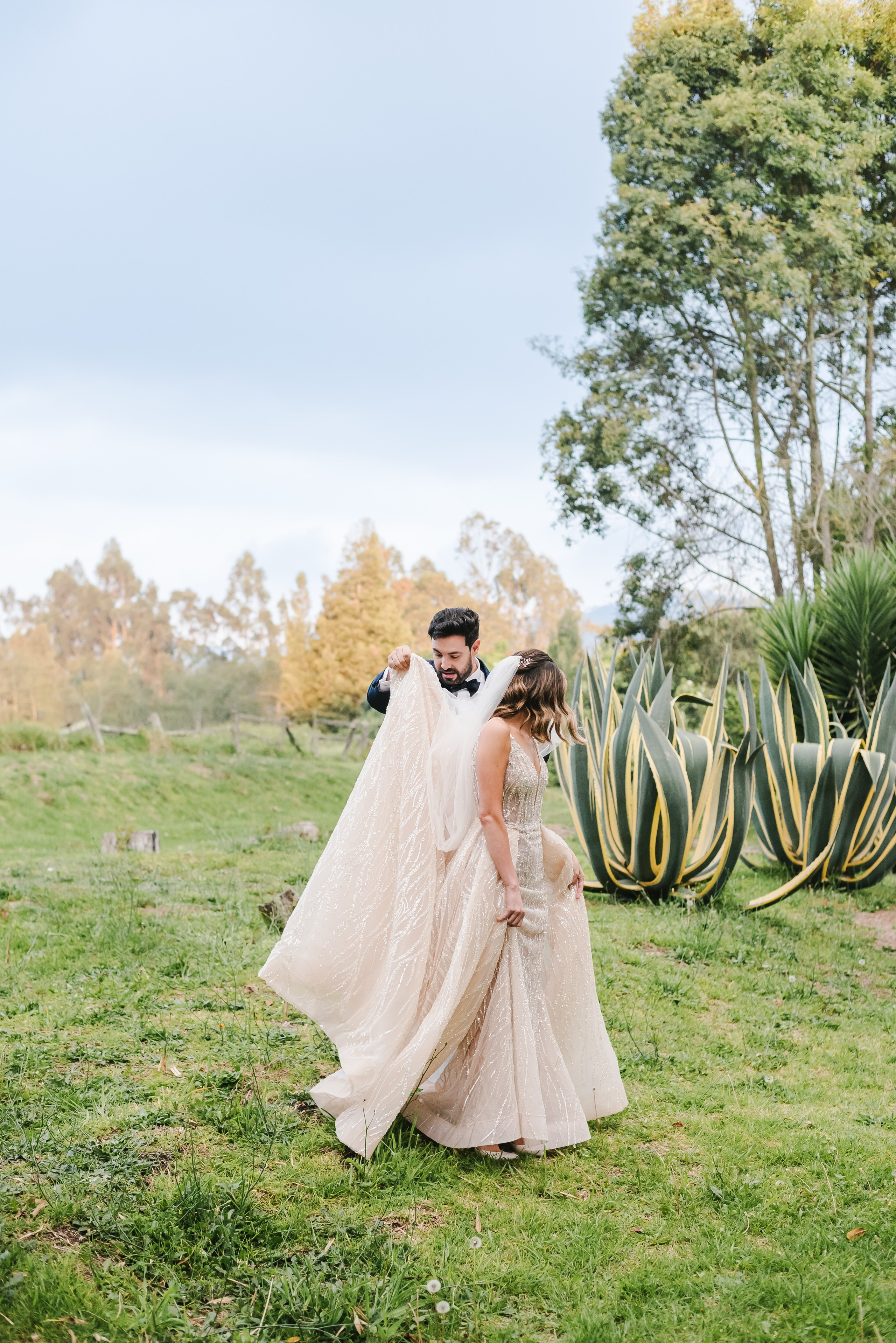 Fotografía y video de bodas en Hacienda pozo chico - Bogotá - Colombia. Rafael Melo Weddings