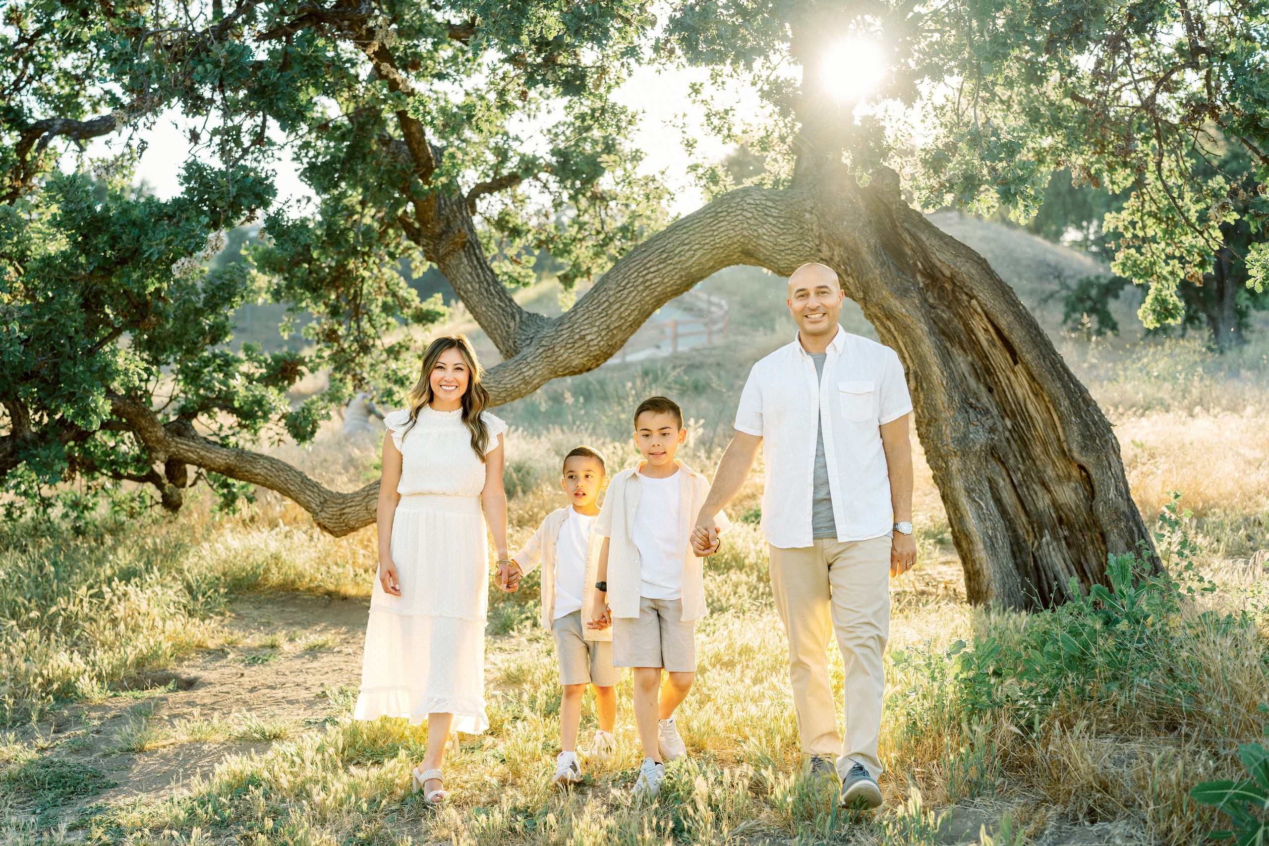 California, Los Angeles, Santa Clarita Family Photoshoot. Wedding Photography & Videography Team in California, Los Angeles, San Francisco, San Diego and Travel