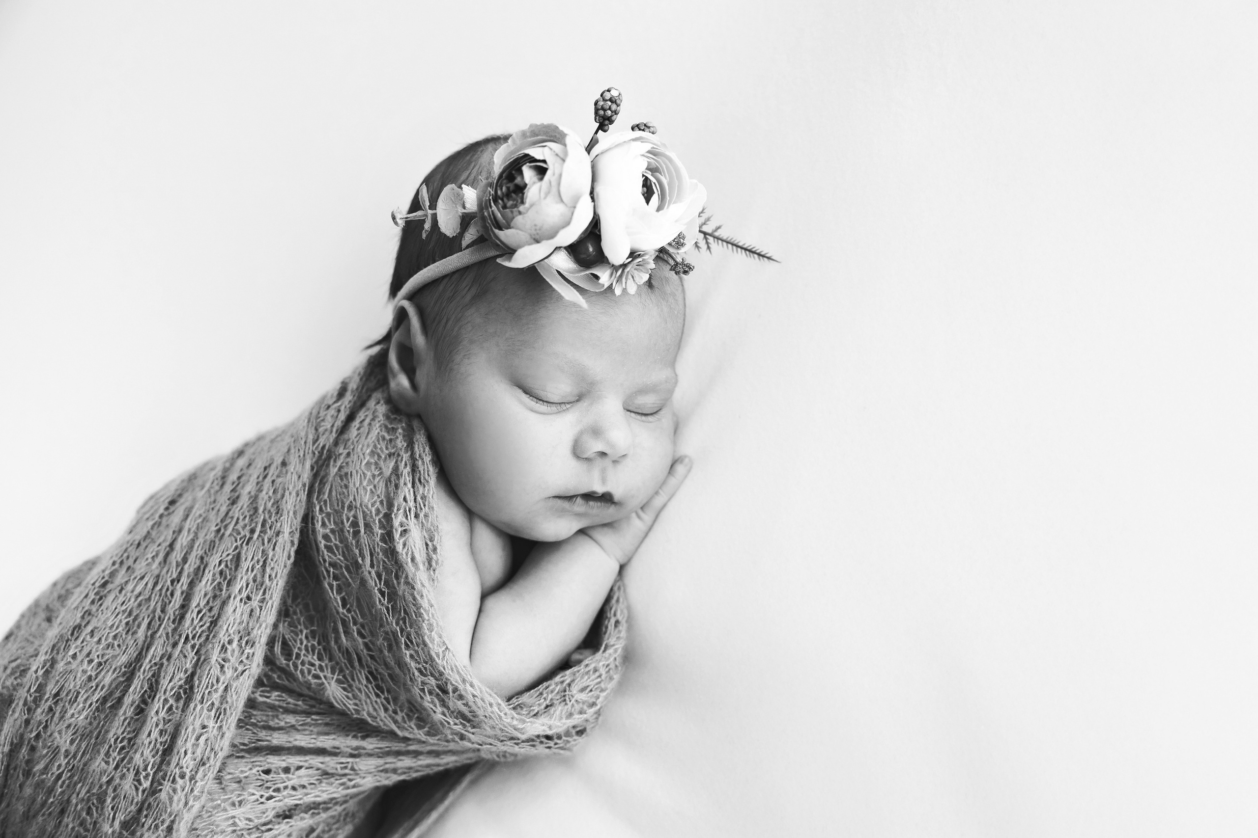 Фотосесия за новородени в студио. Фотограф Ирина Йотова