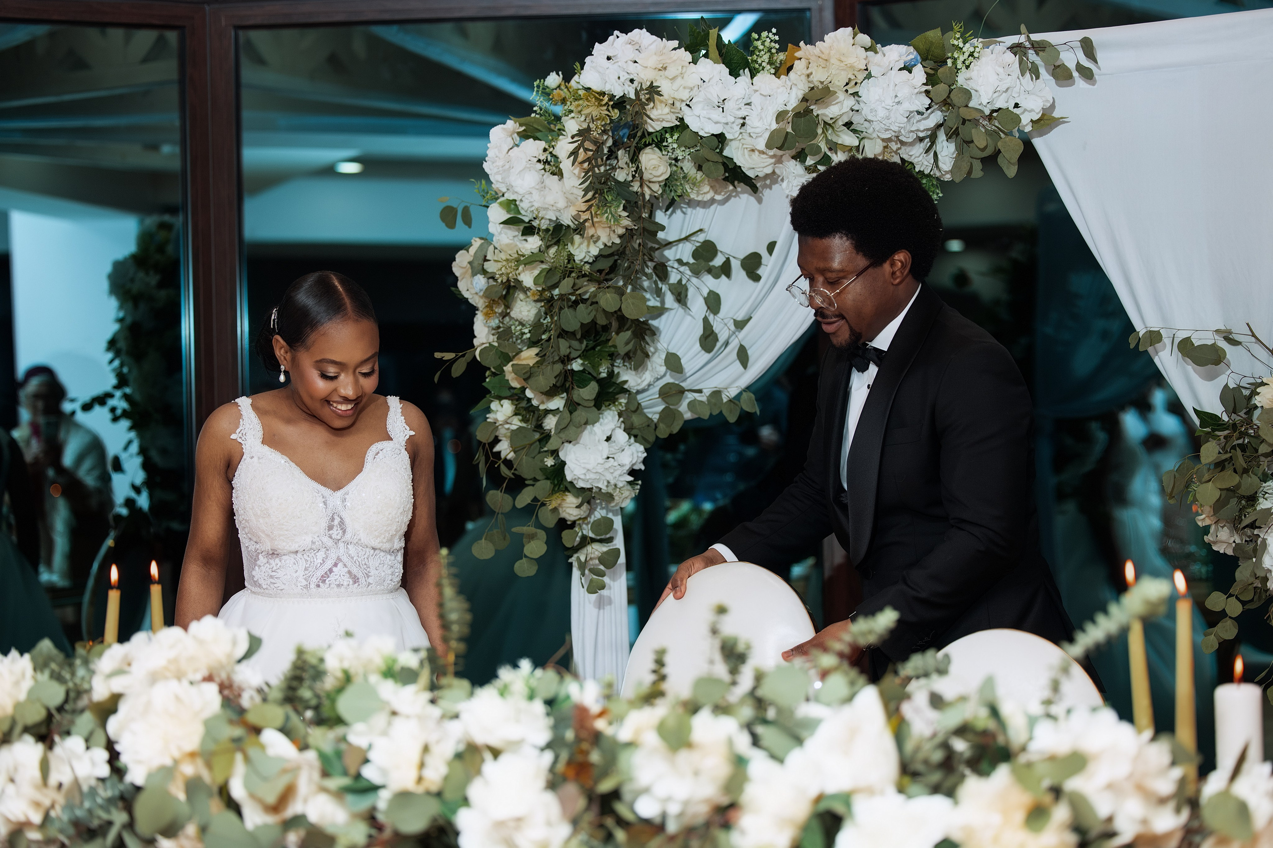 Nawik e Ethson. Fazemos o seu casamento ser lembrado por gerações