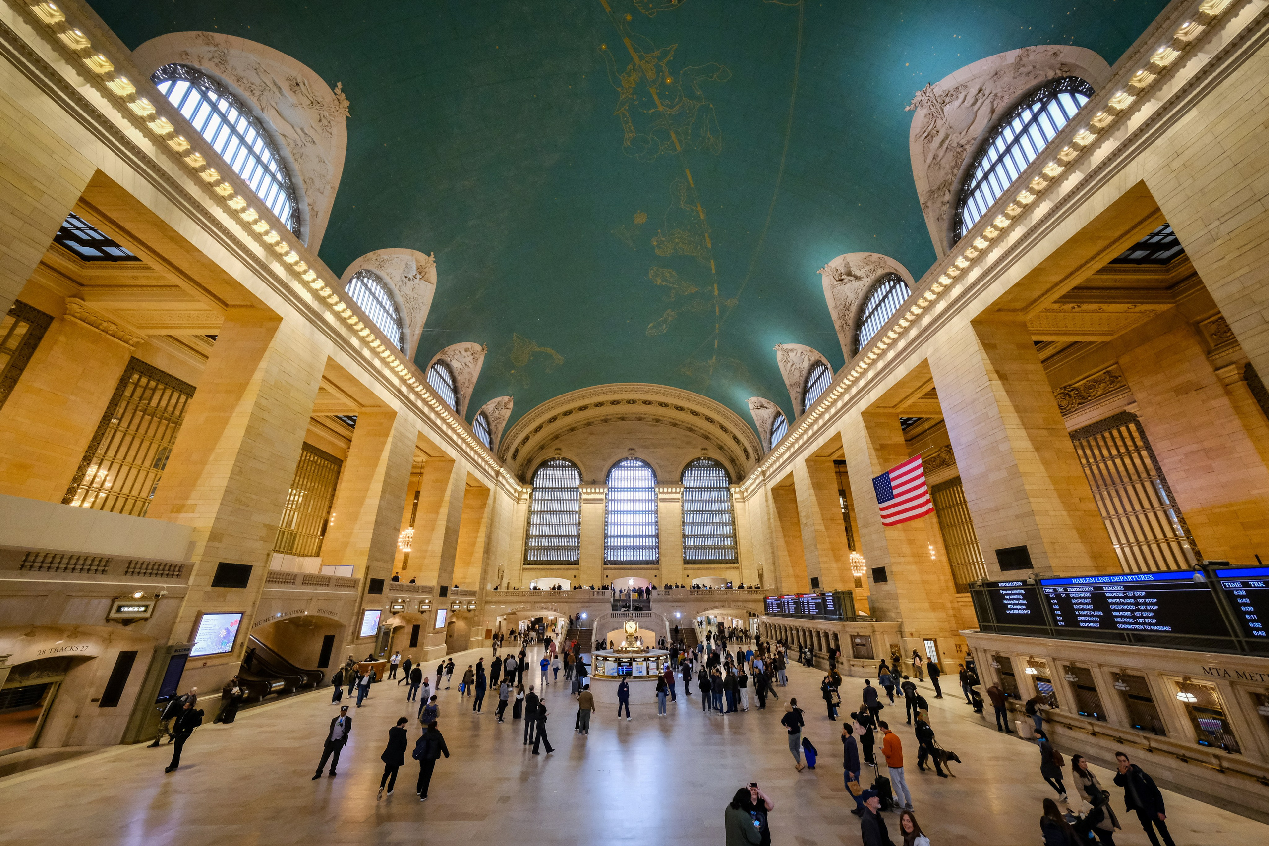 NEW YORK / 2025. Reportage concert portrait photography in the San Francisco Bay Area