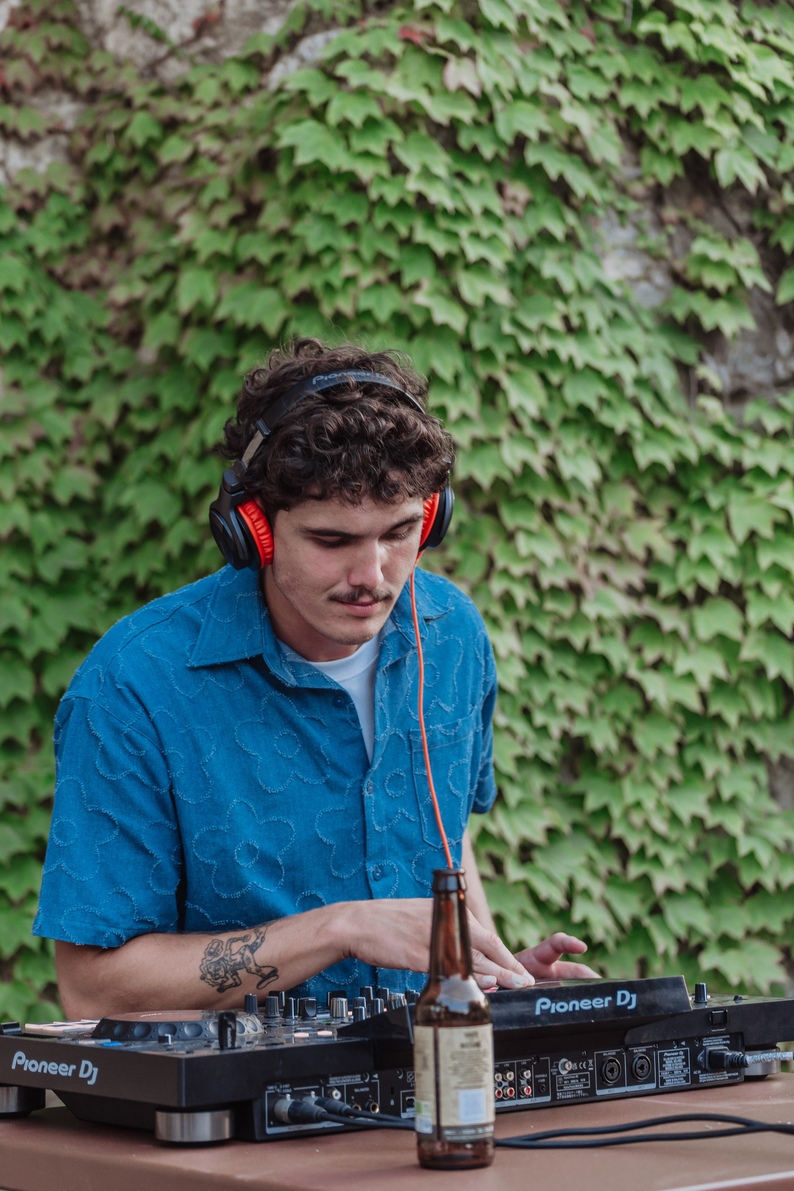 Reportage de fête au Château Prat de Cest. Professional Photographer in France | Poitiers, Tours & Châtellerault | Portrait, Family, Corporate & Wedding Photography