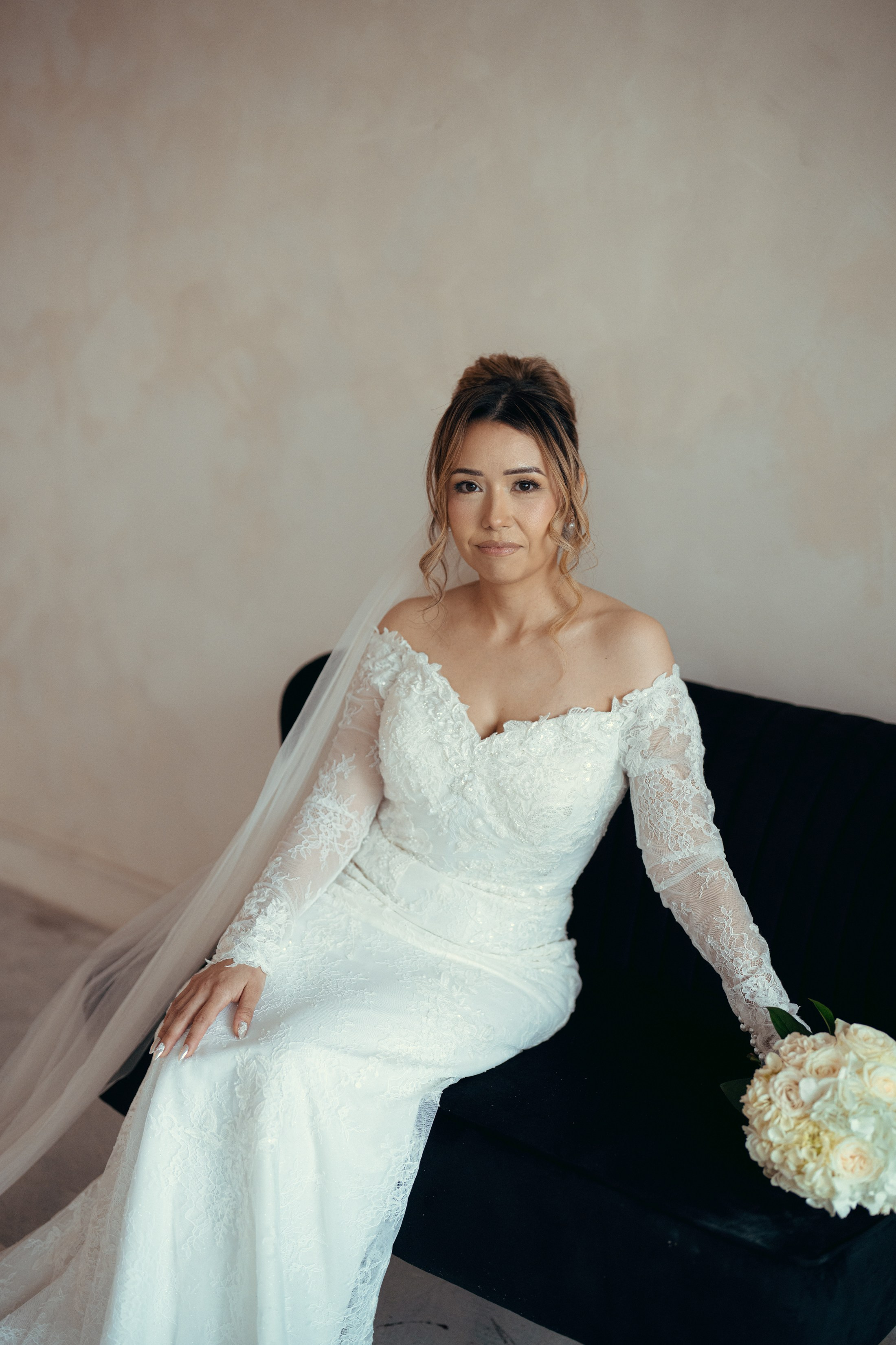 A&R. Wedding & elopement photographer Viktoriya Kravtsov. Las Vegas