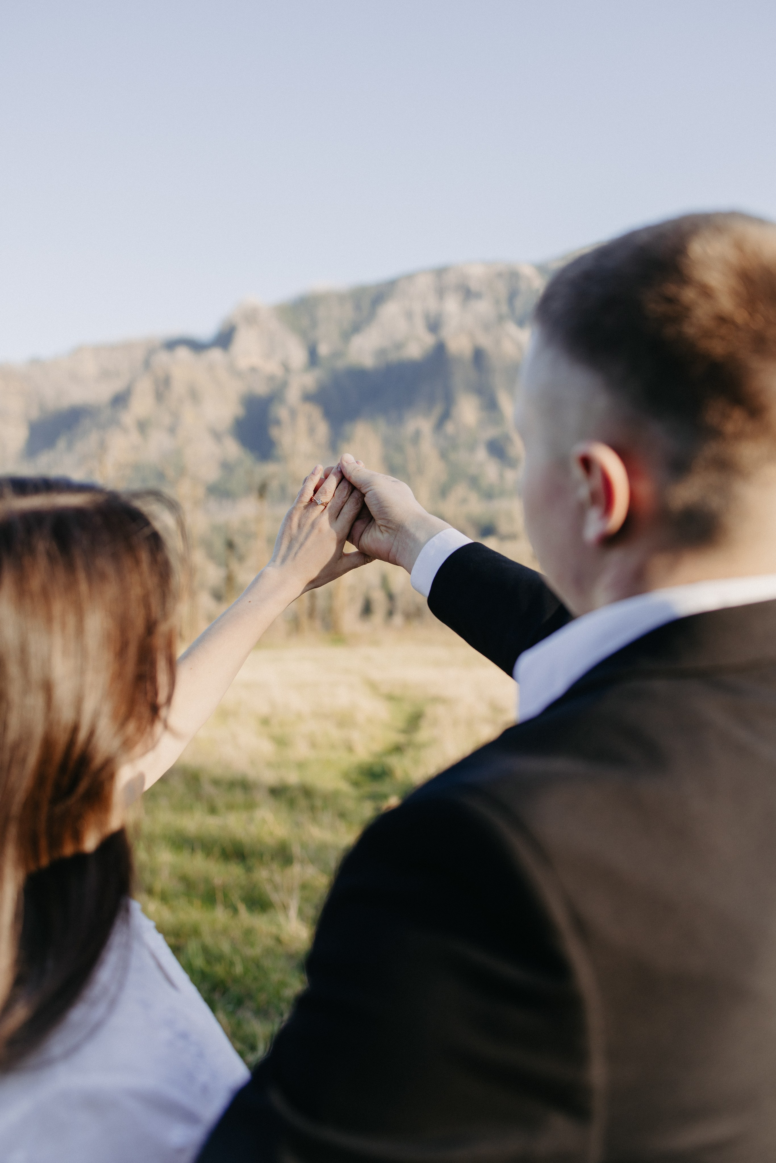 Engagement. Eikanmedia | Photographer and videographer capturing weddings, families, engagements, pregnancy & newborns | Vancouver, WA | USA