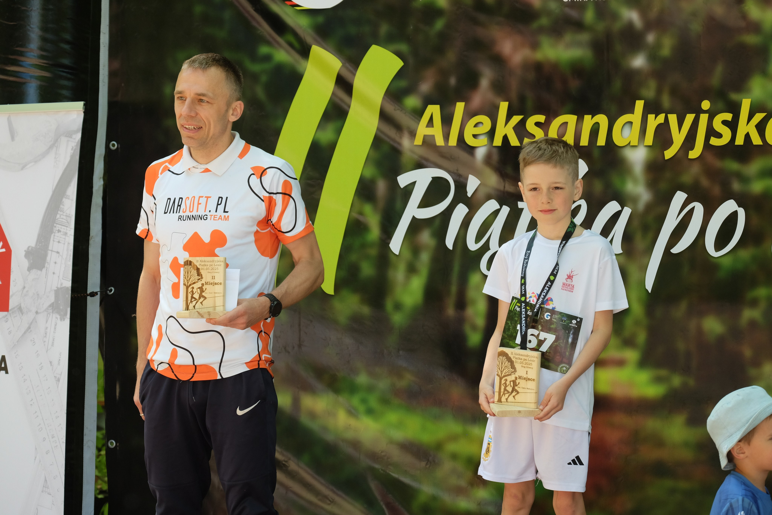 Aleksandryjska Piątka po lesie. Main