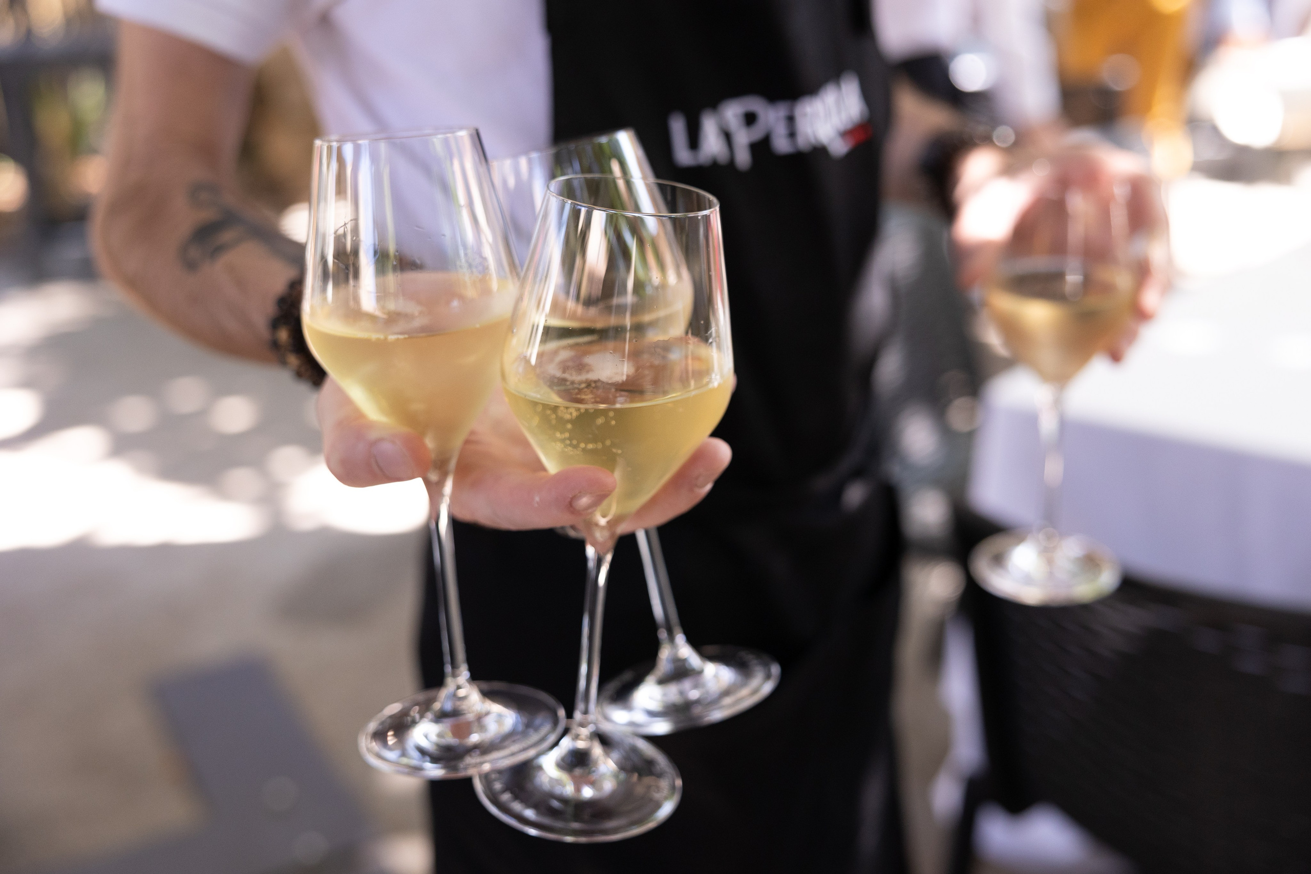 The Baptism of Diana in the Church of Saint-Sernin in Toulouse. Eugénie Smirnova — Photographe à Toulouse et dans le Sud-Ouest