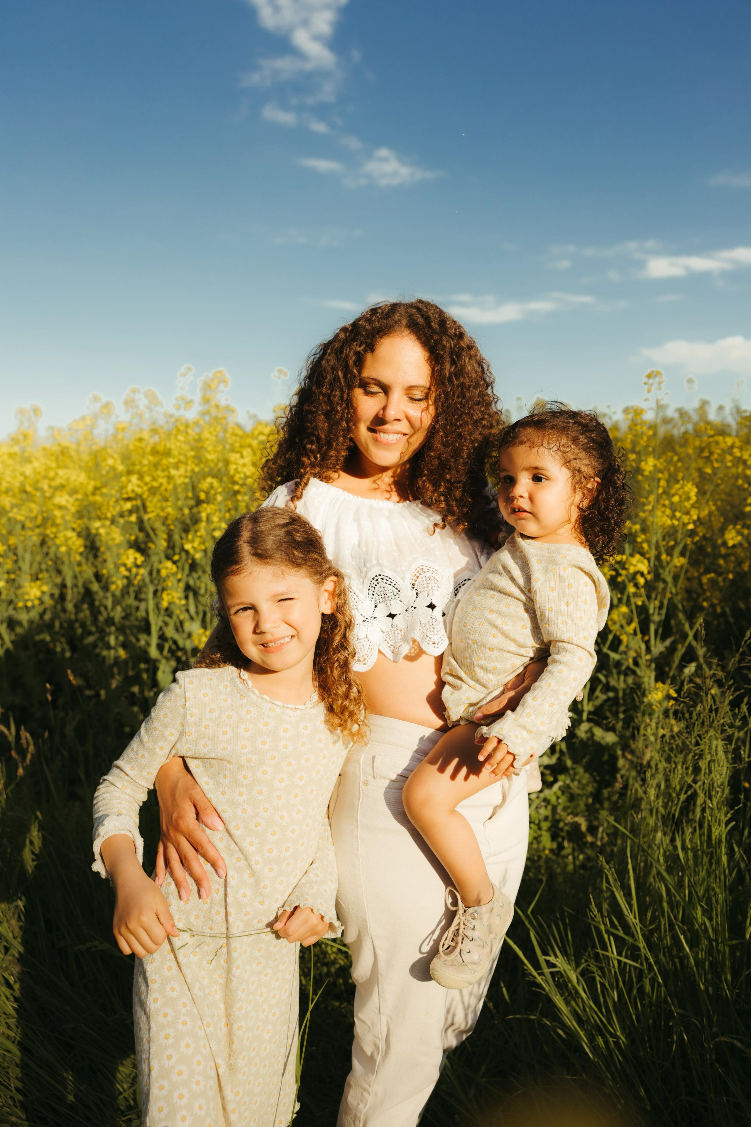 Mädels unter sich. Familienfotografin in Bern, Schweiz