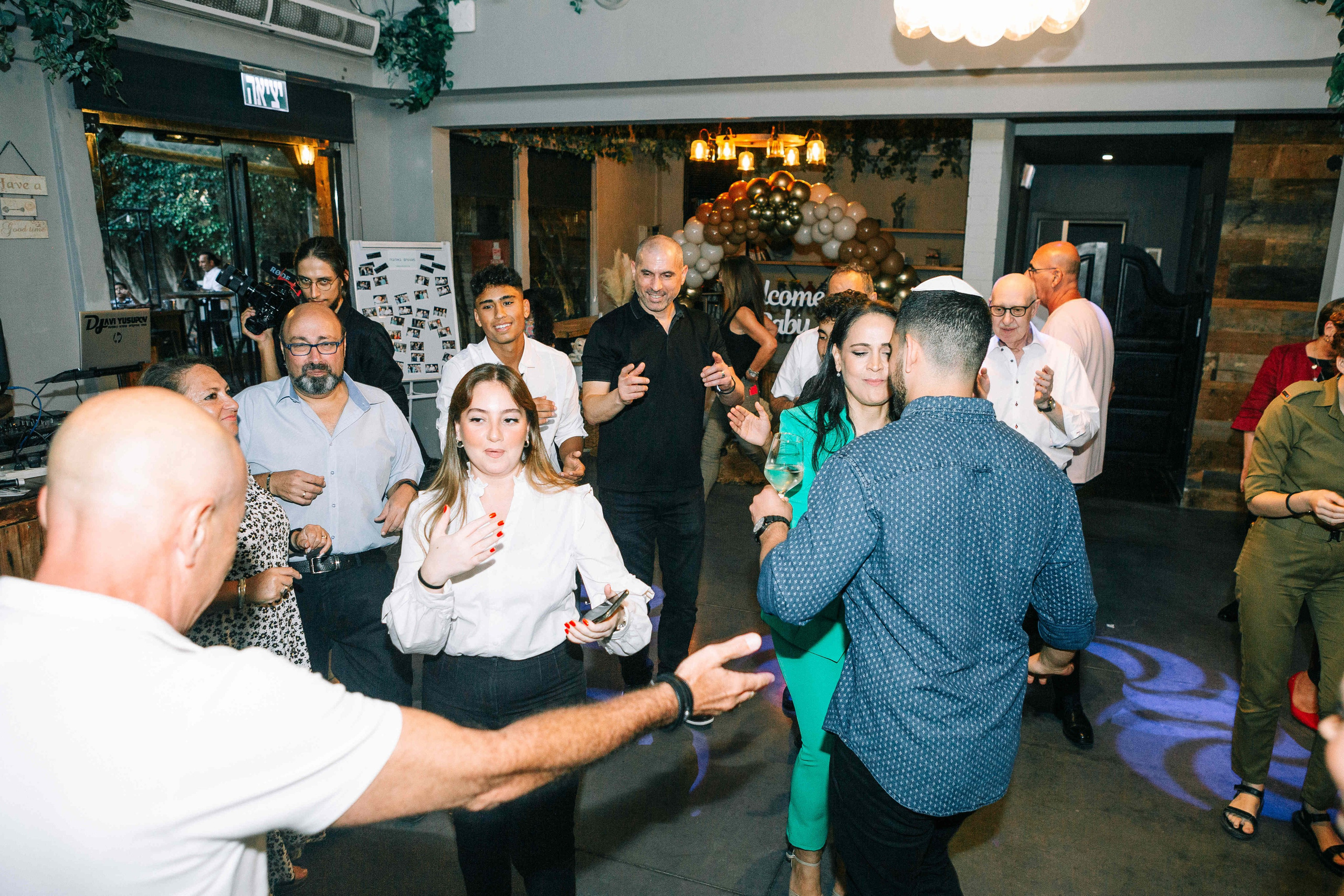 BRIT MILA (BIG EVENT). PHOTOGRAPHER IN ISRAEL