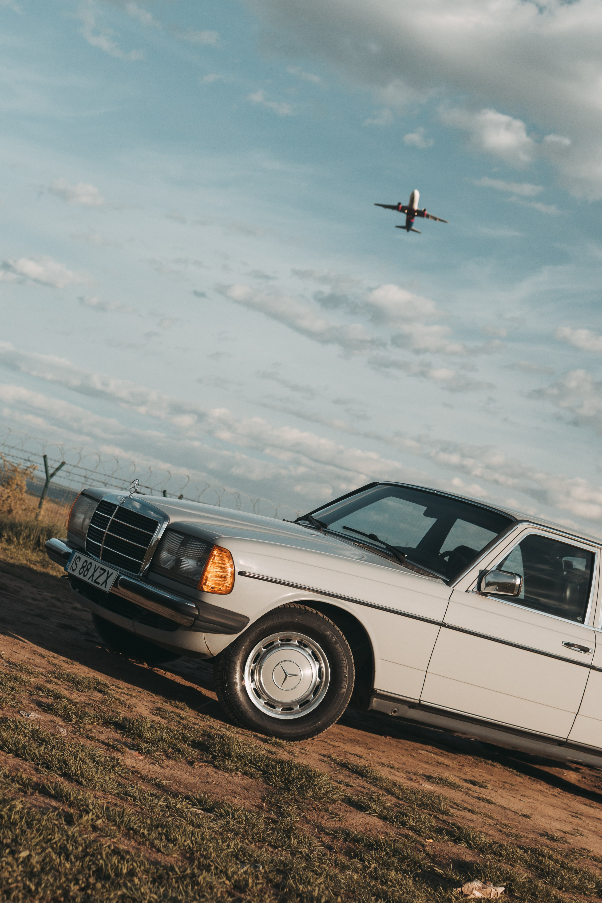 Cars and roads. Fotograf Videograf Evenimente Iași - Storytelling, Business, Albume Absolvire