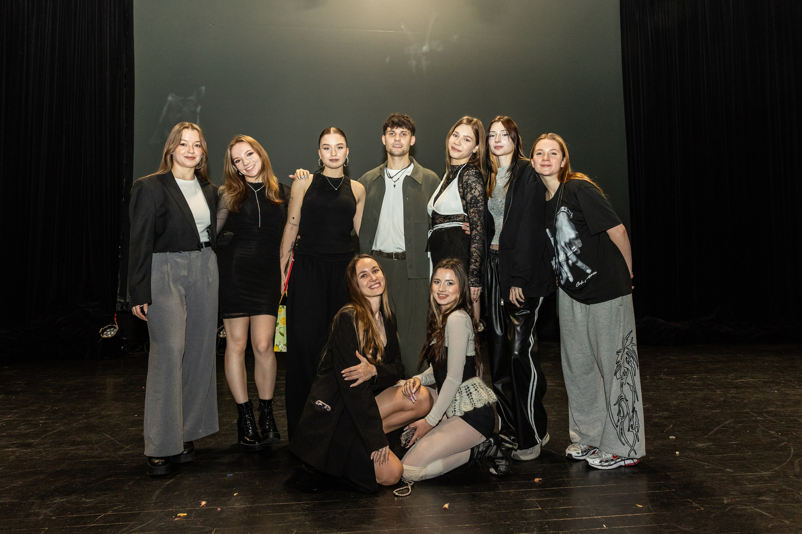 LEO DANCE SHOW WINTER 2025. Семейный и детский фотограф в Варшаве Мила Бобровская