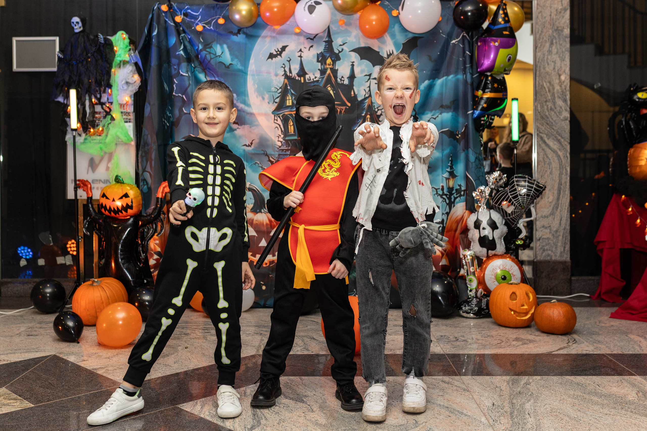 Leo dance studio Helloween 2025. Семейный и детский фотограф в Варшаве Мила Бобровская