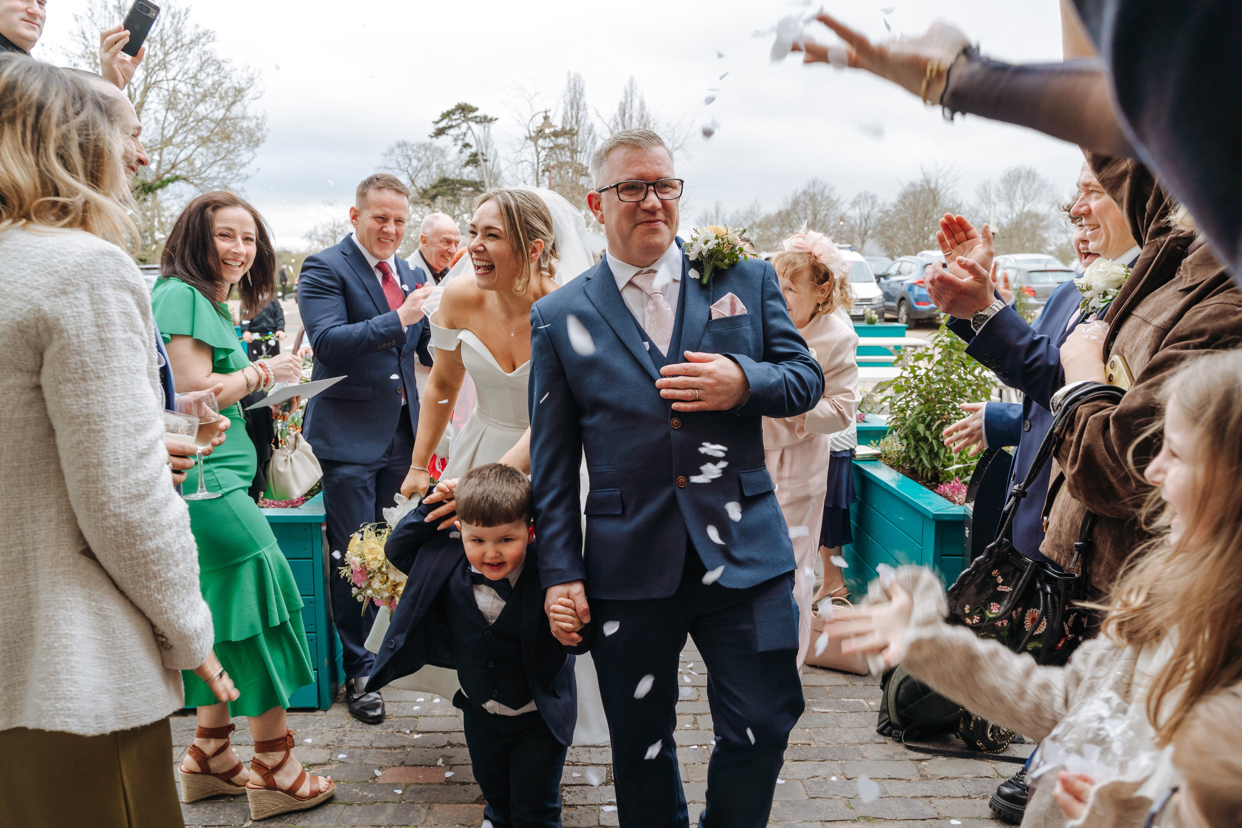 Luke and Nicola’s wedding at Danson House. Photographer in England Ekaterina Romanova