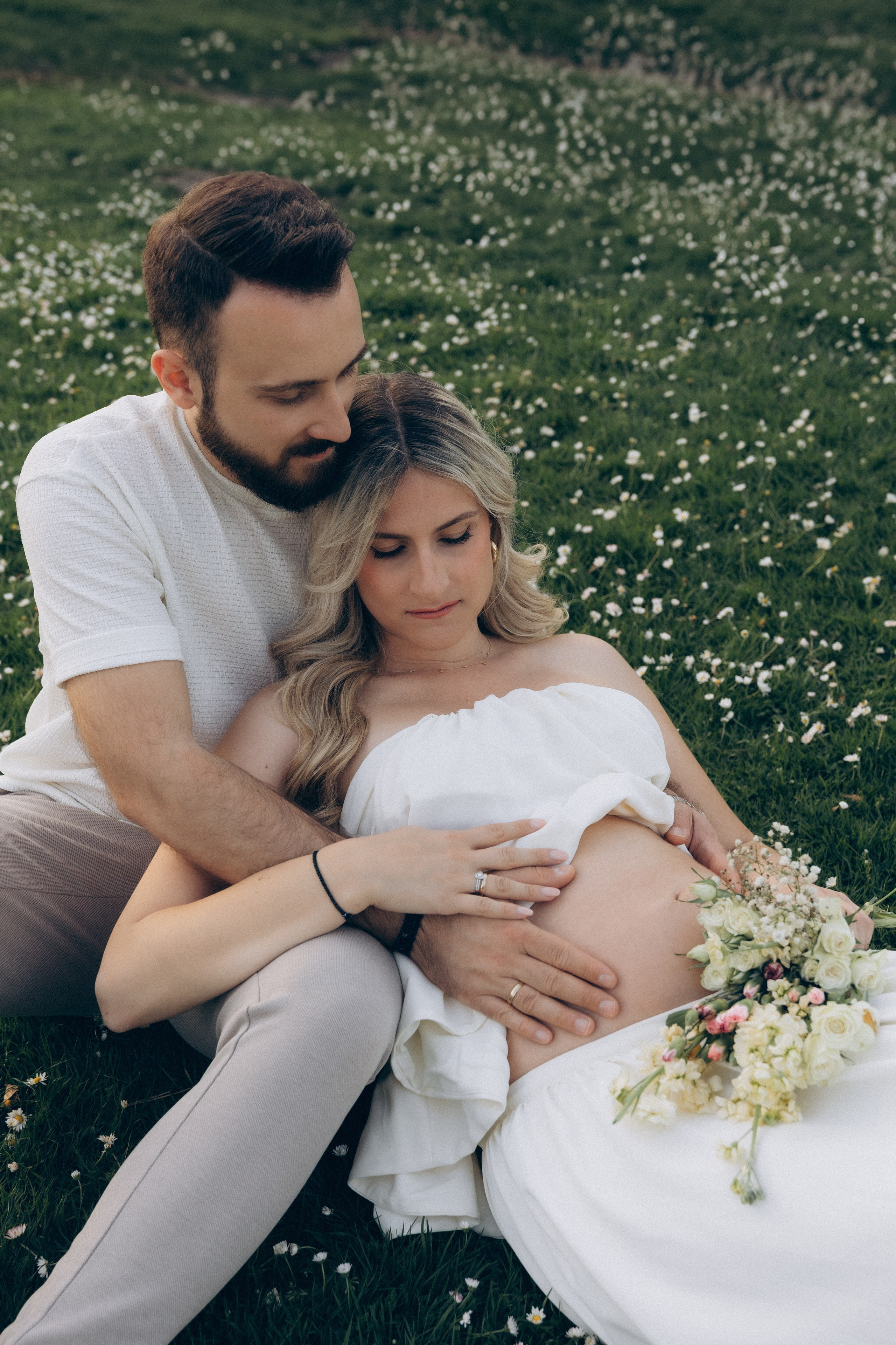 Babybauch. Photographer Düsseldorf, Cologne, NRW — Kristina Braudo