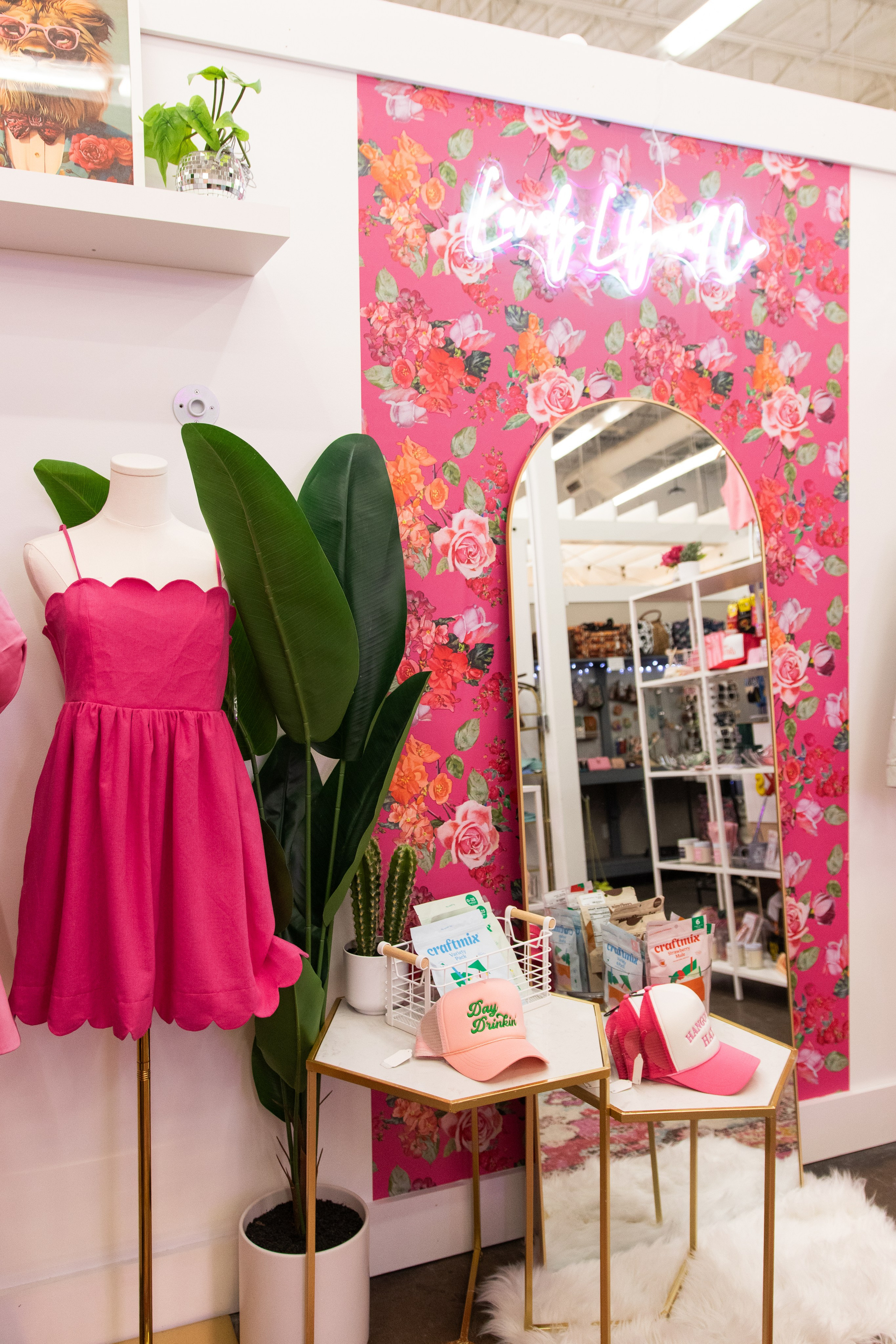 Painted Tree Boutiques fall collection retail photoshoot in Round Rock