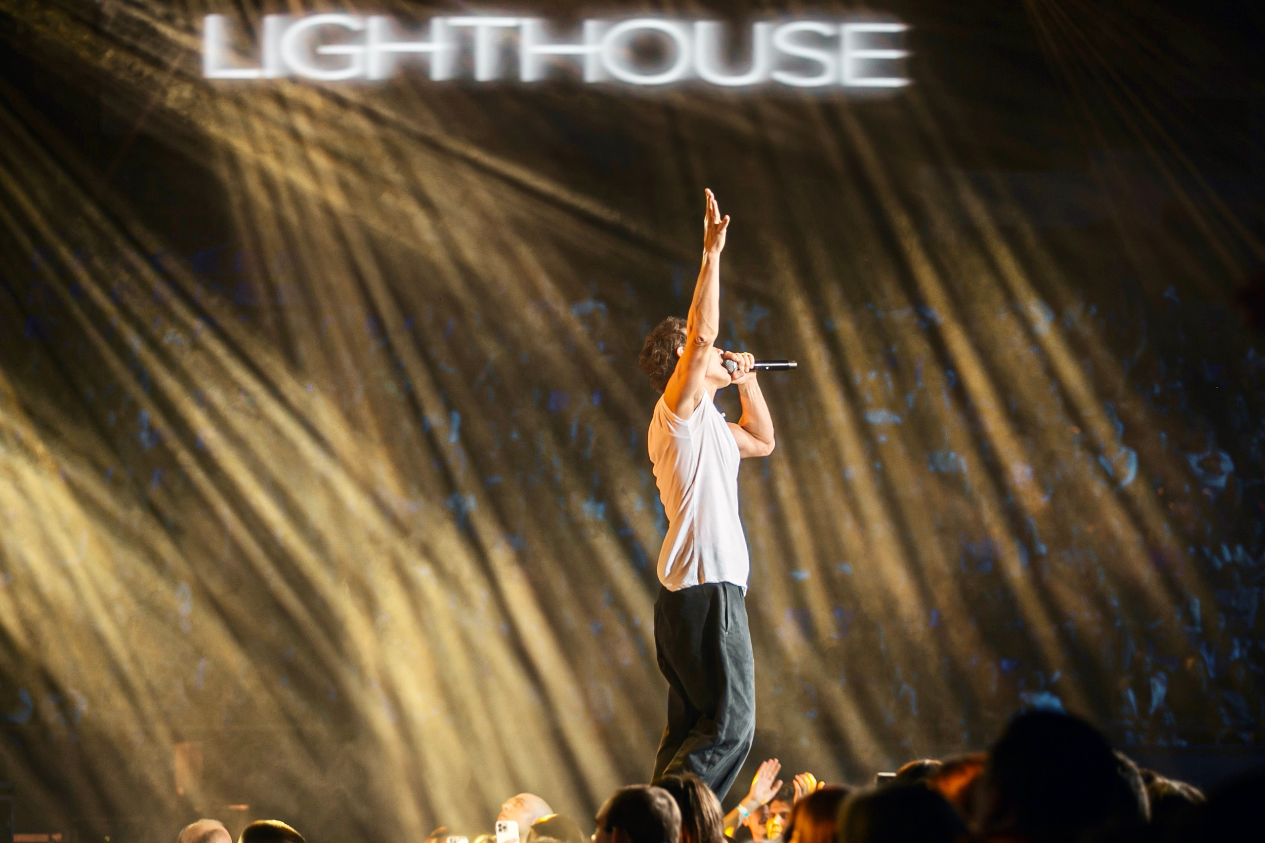 Океан Ельзи. Репортажний фотограф/анімаліст КИЇВ