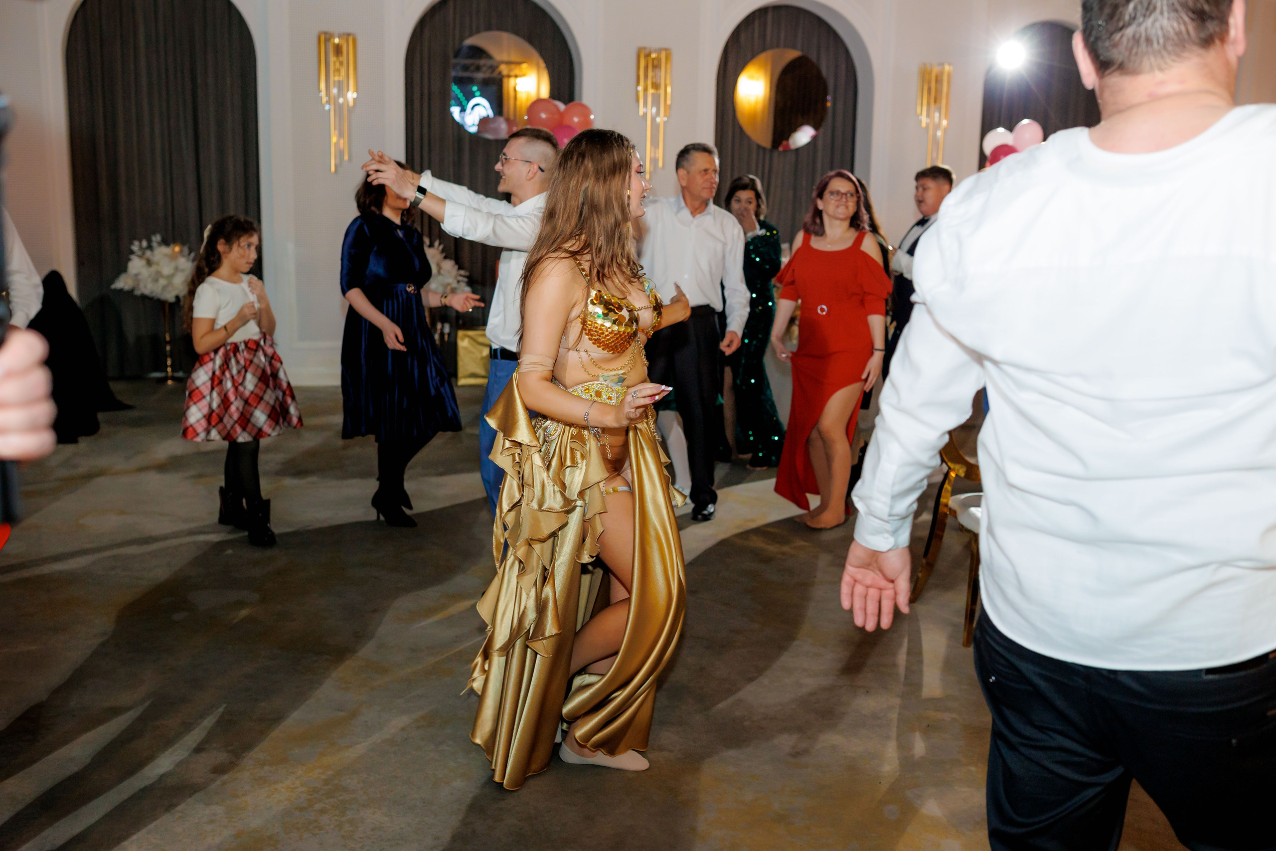 Povestea voastră, regizată de noi |Cristi Turculet Videograf Nuntă Suceava | wedding highlight. Servicii foto-video profesionale, pentru momente de neuitat