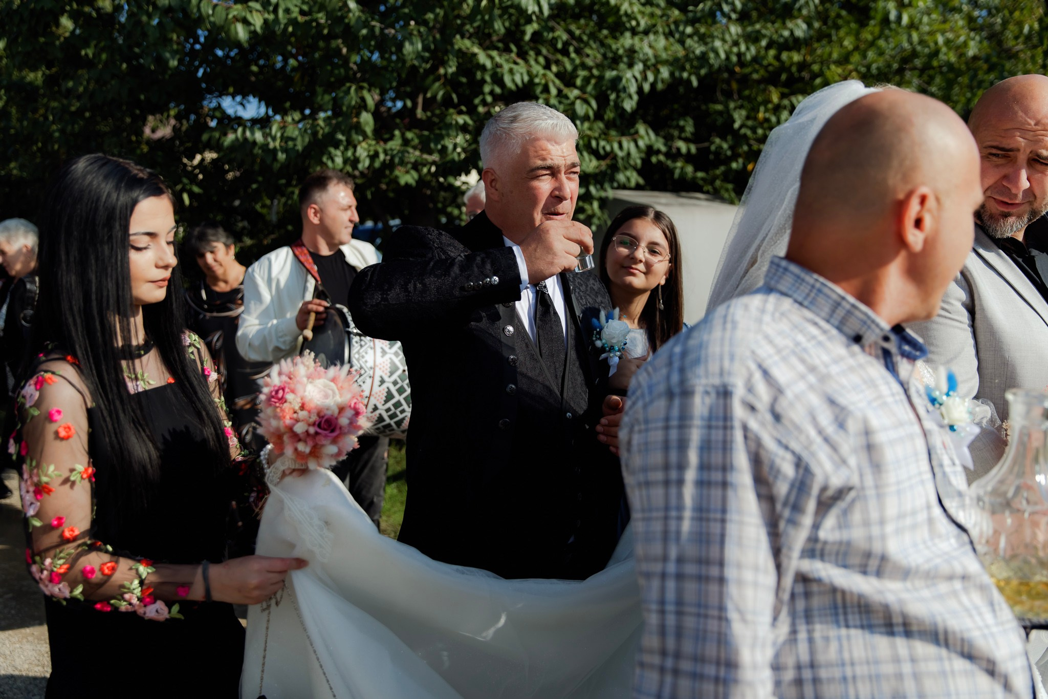 Mihai & Oana. Servicii foto-video profesionale, pentru momente de neuitat