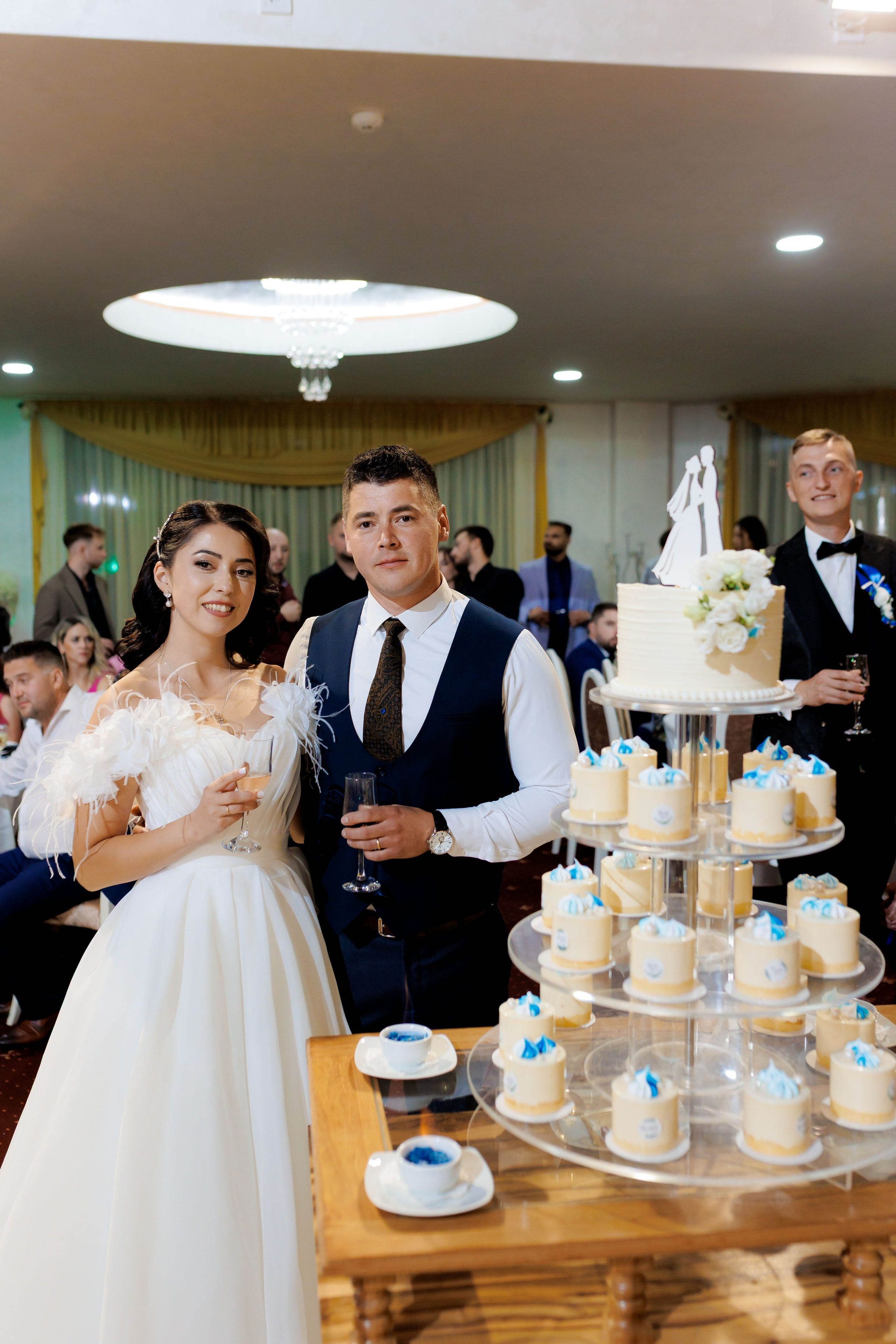 Loredana & Emilian – Ziua Nunții | Videografie - fotografie Botez Suceava, Iași, Botoșani. Servicii foto-video profesionale, pentru momente de neuitat
