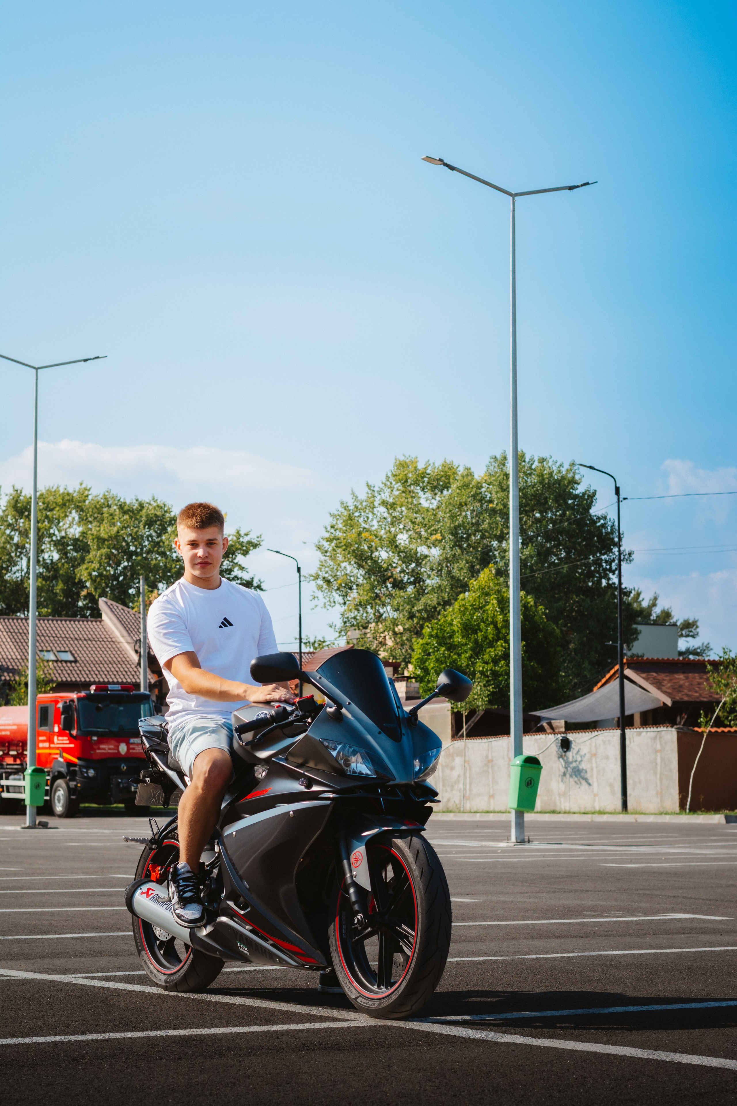 YZF-R125. Johnnyshoots