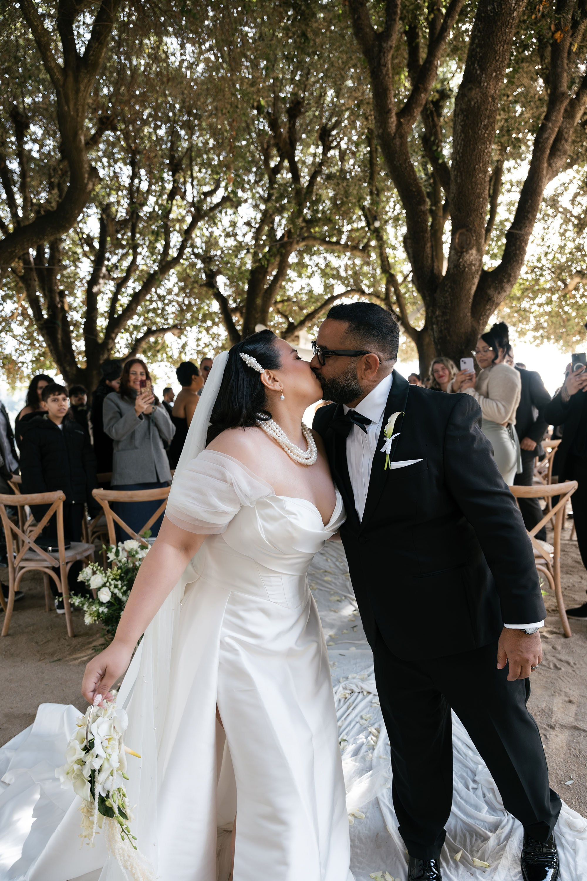 Donielle and Edwin. Fotógrafos de bodas de destino y creadores de contenido con base en España
