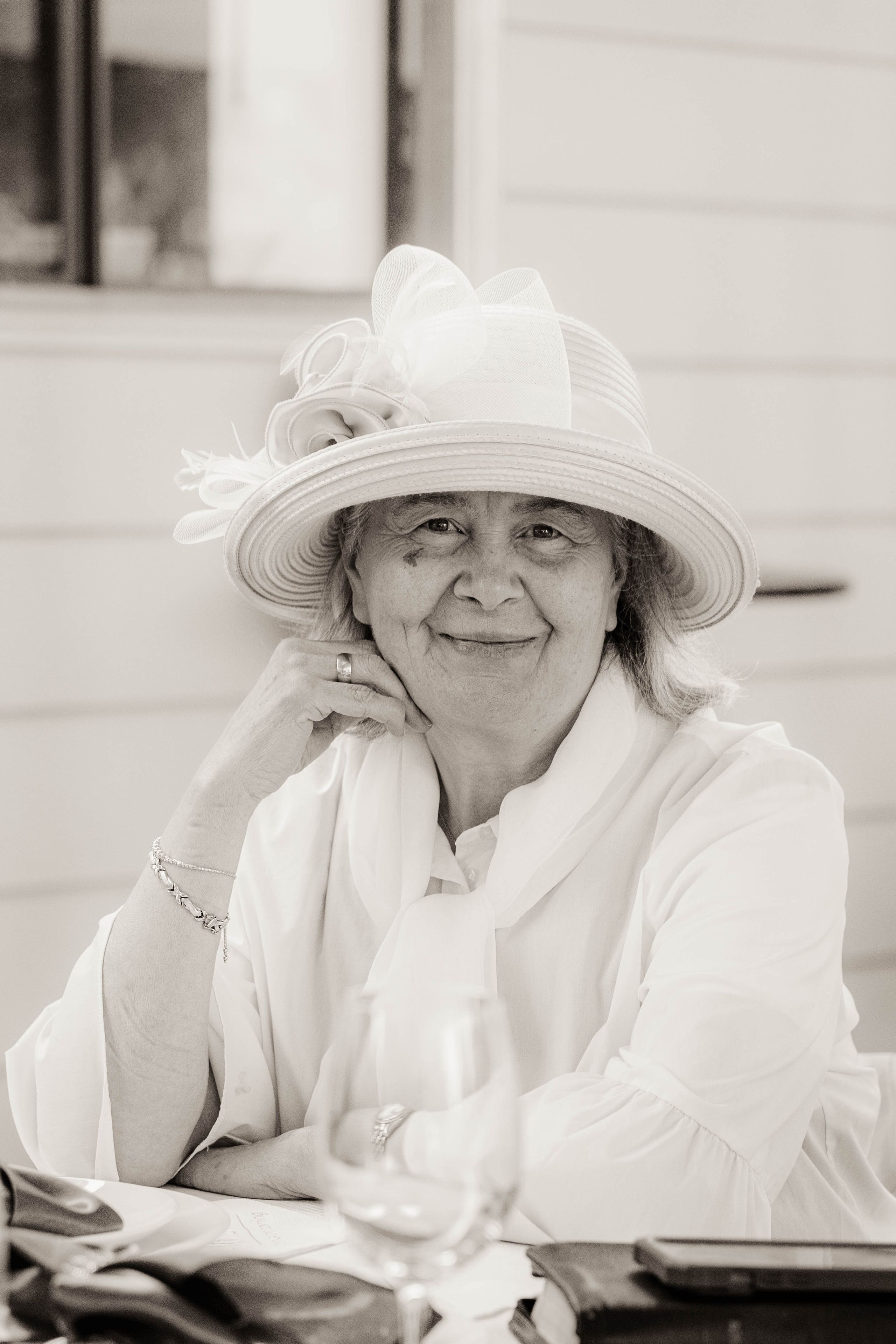 A Portland Promise: Alina & Daniel’s Family Affair. Michael Pixel Photography | You’re a Star