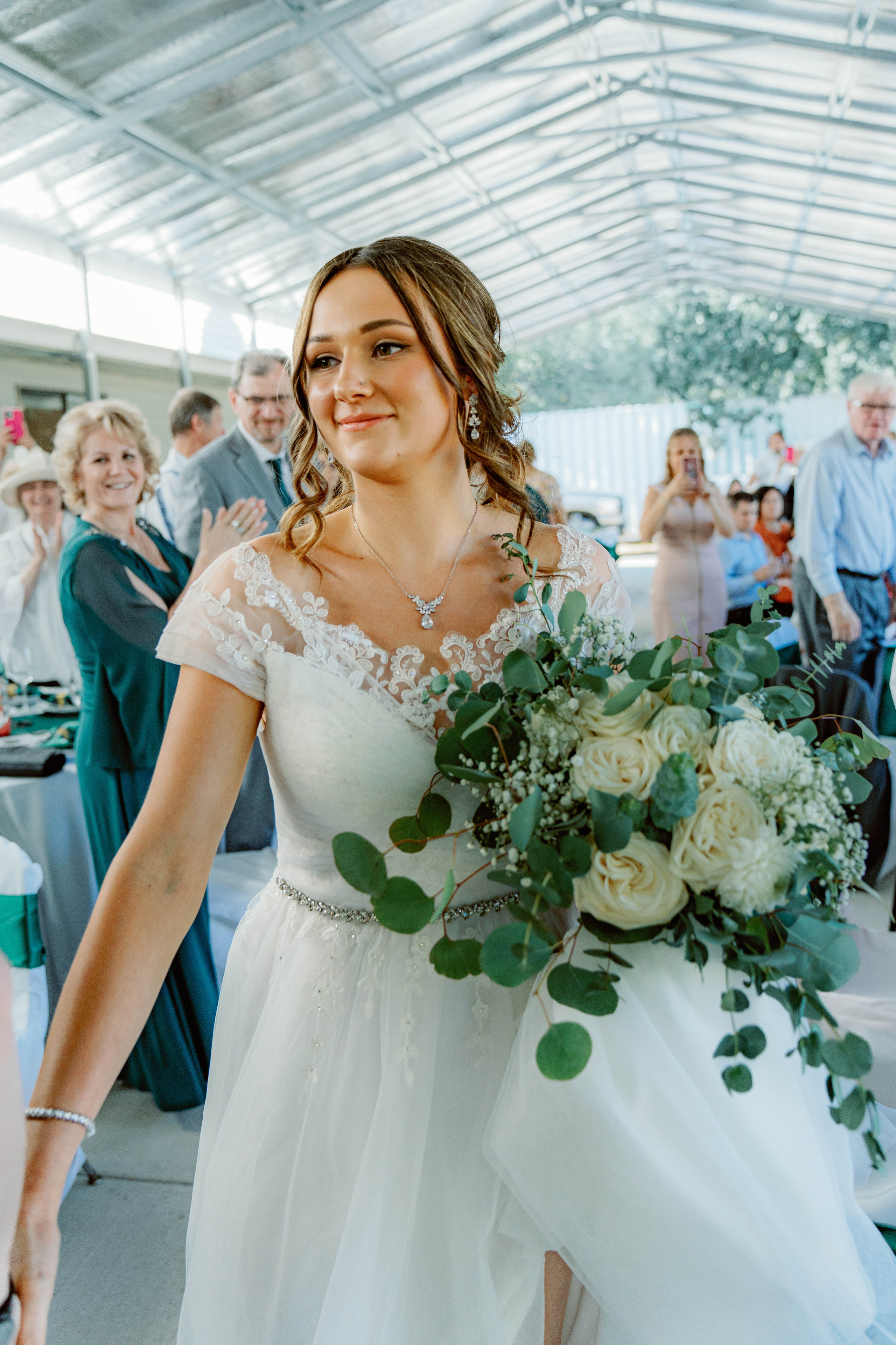 A Portland Promise: Alina & Daniel’s Family Affair. Michael Pixel Photography | You’re a Star