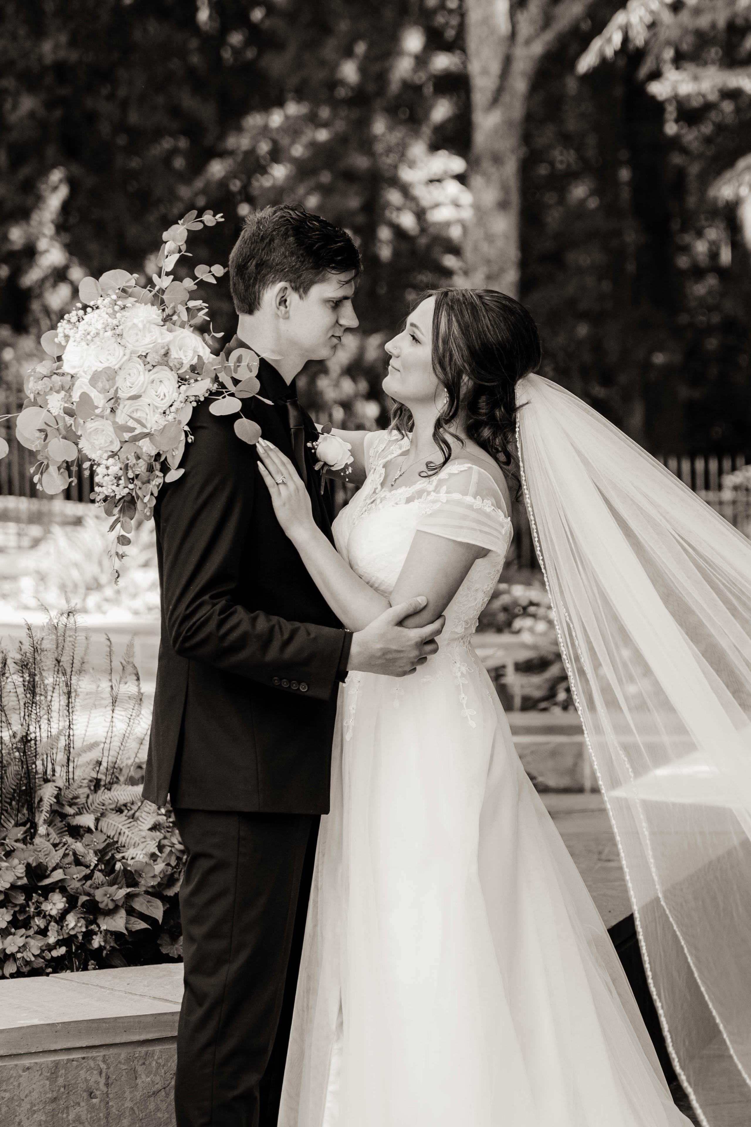 A Portland Promise: Alina & Daniel’s Family Affair. Michael Pixel Photography | You’re a Star